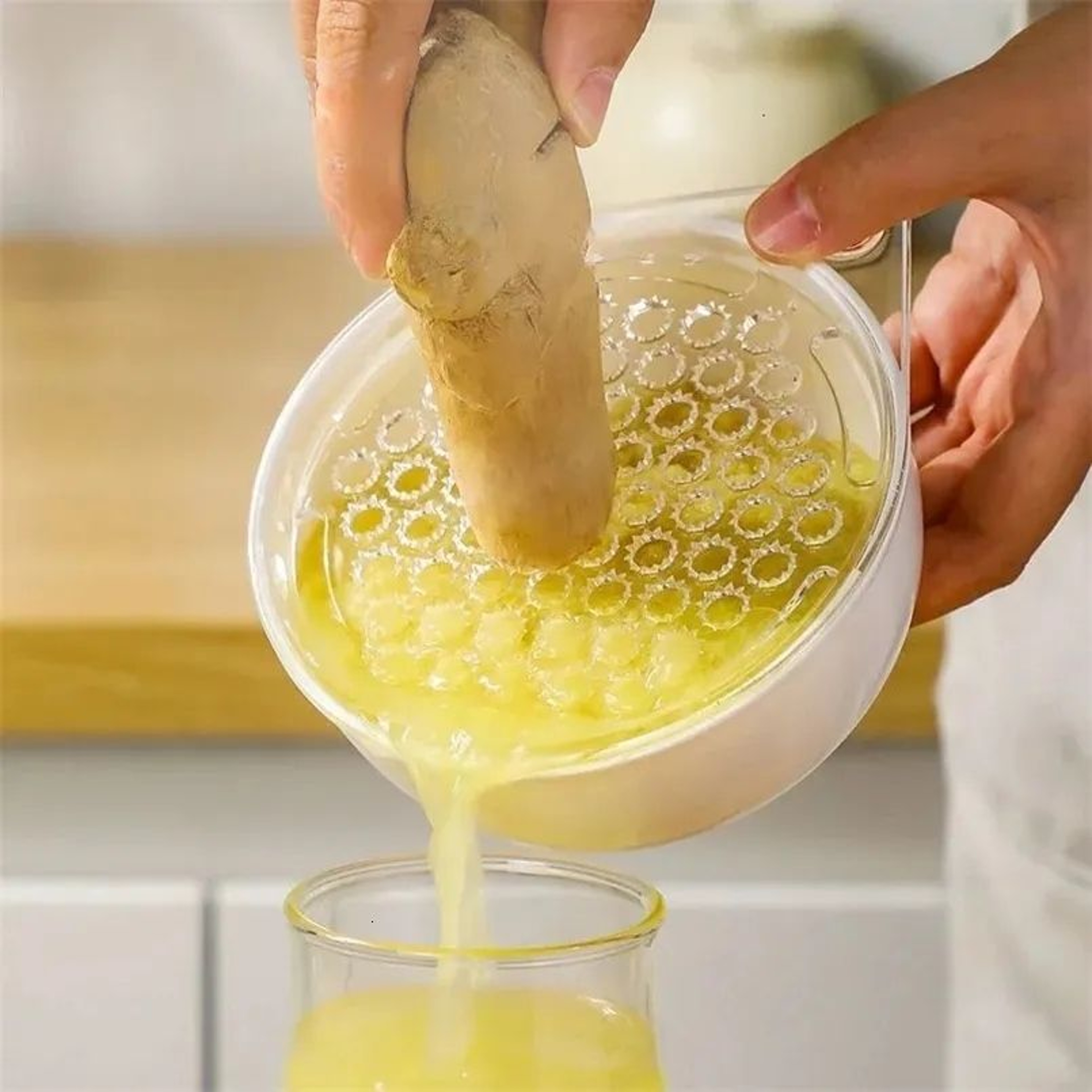 Ceramic Ginger Grater And Juice Extractor For Fresh Ginger Paste And Food Preparation 0