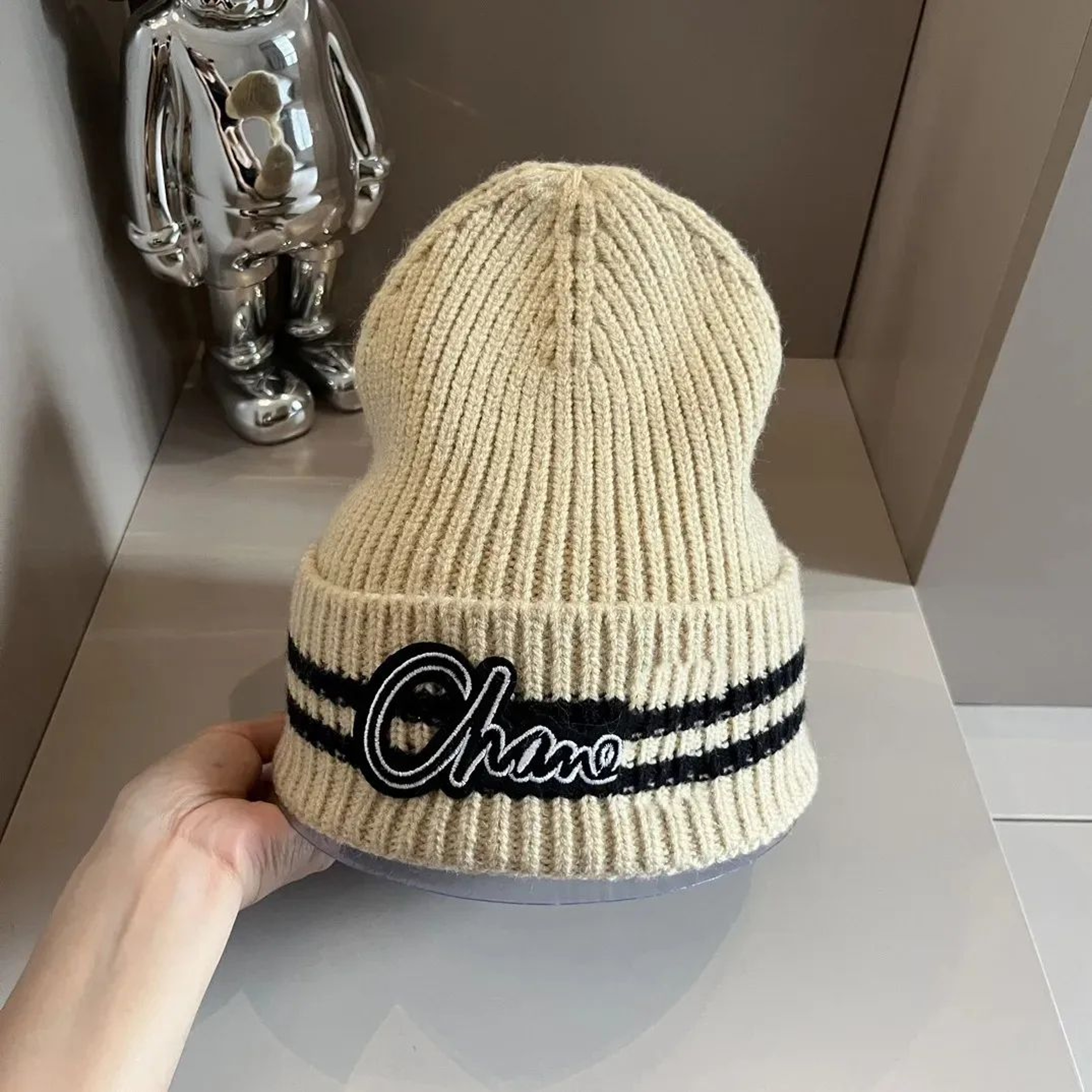 Unisex Knitted Beanie Hat With Letter Print For Casual Winter Streetwear 3