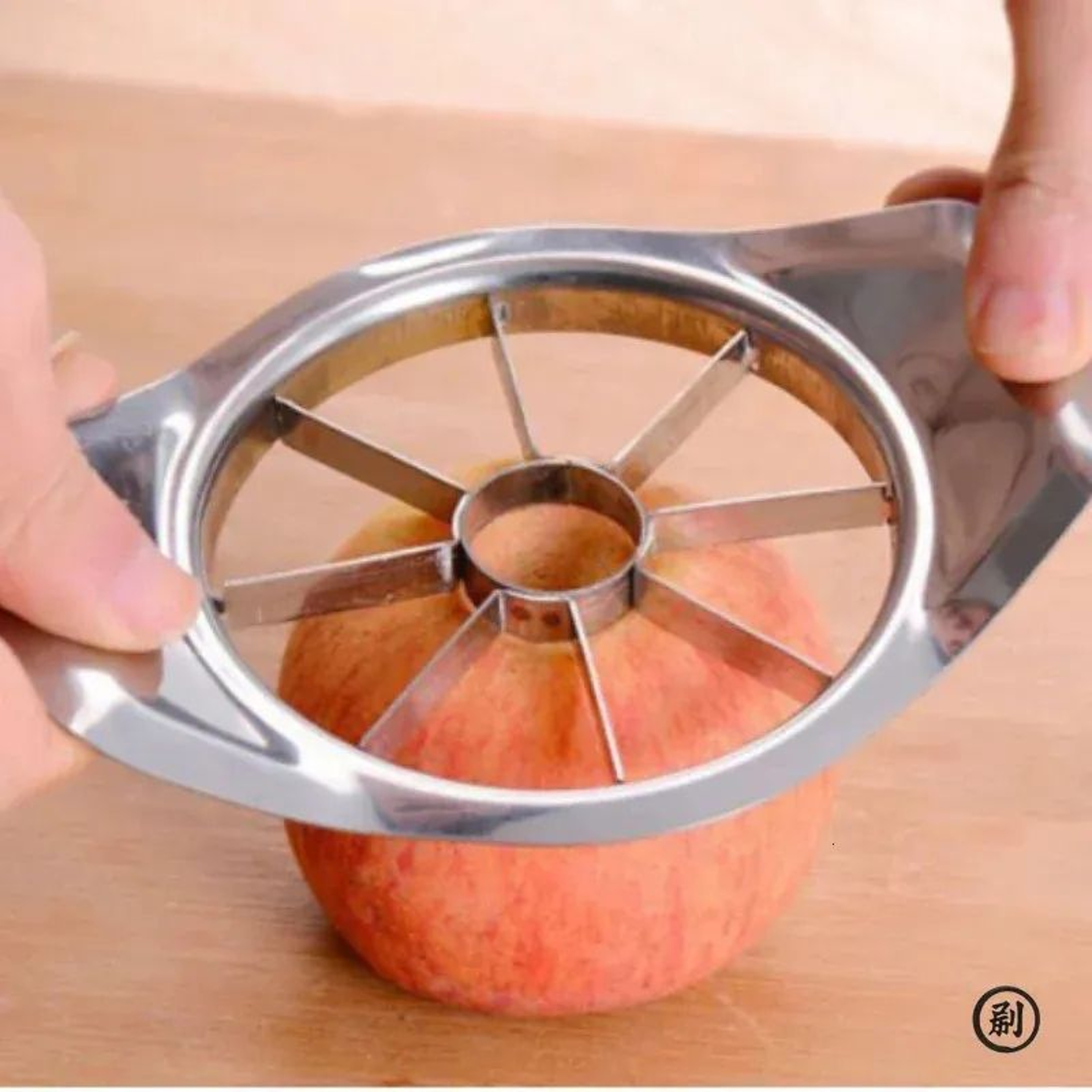 Stainless Steel Apple Slicer And Corer With Comfortable Handle For Easy Fruit Cutting 1