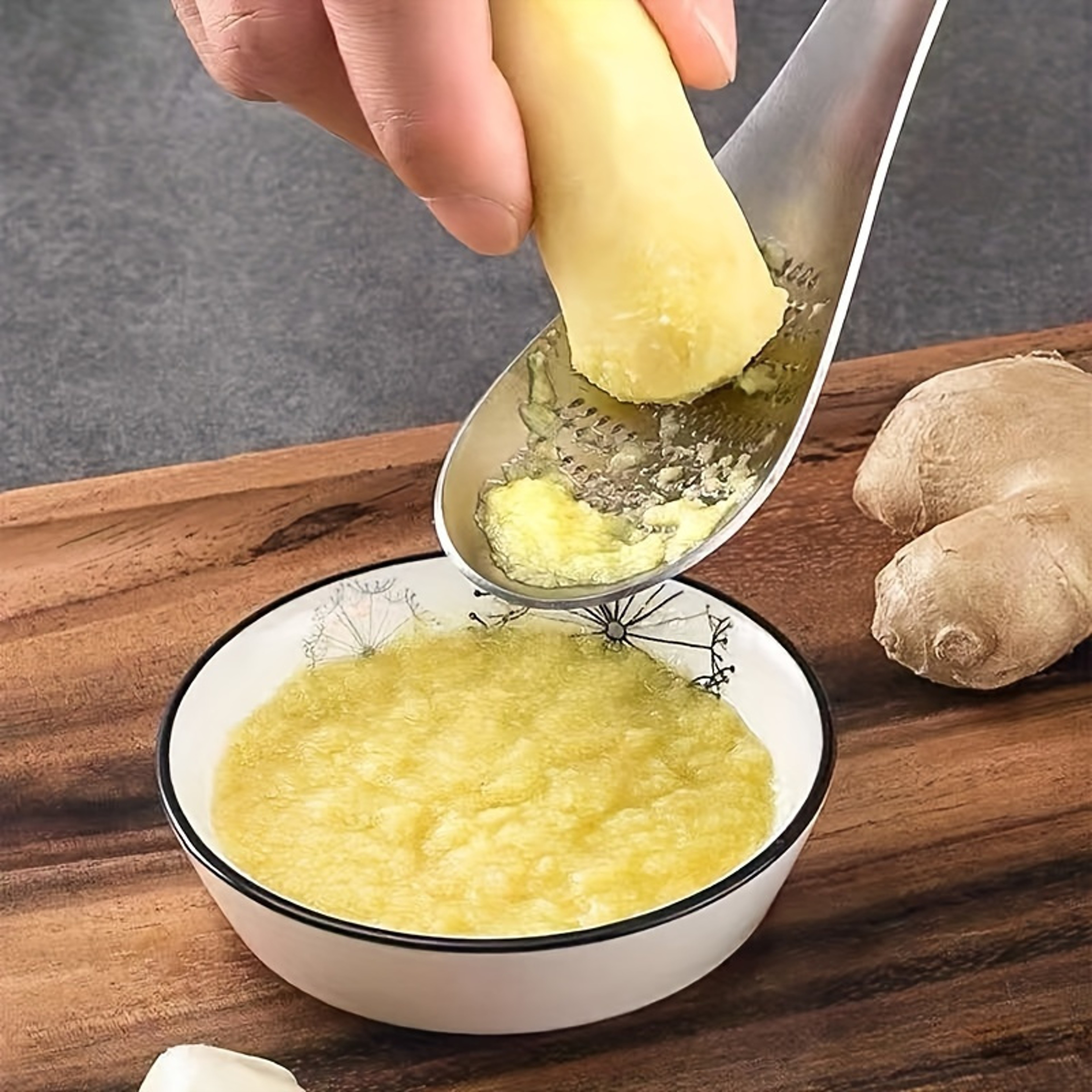 Stainless Steel Garlic Grater Spoon For Ginger And Root Vegetables 4