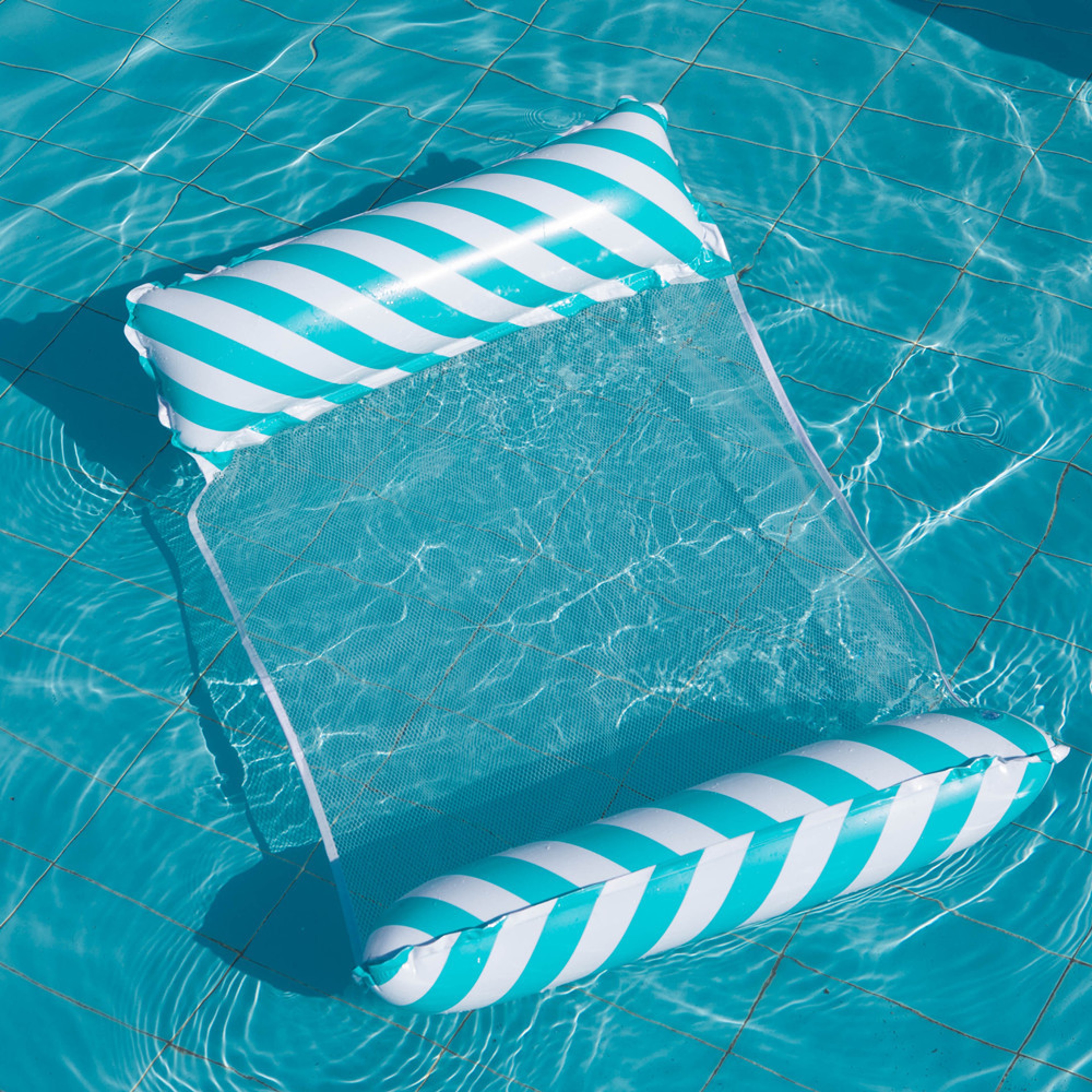 Foldable Inflatable Lounge Chair With Net Backrest For Pool And Beach Floating Relaxation 6