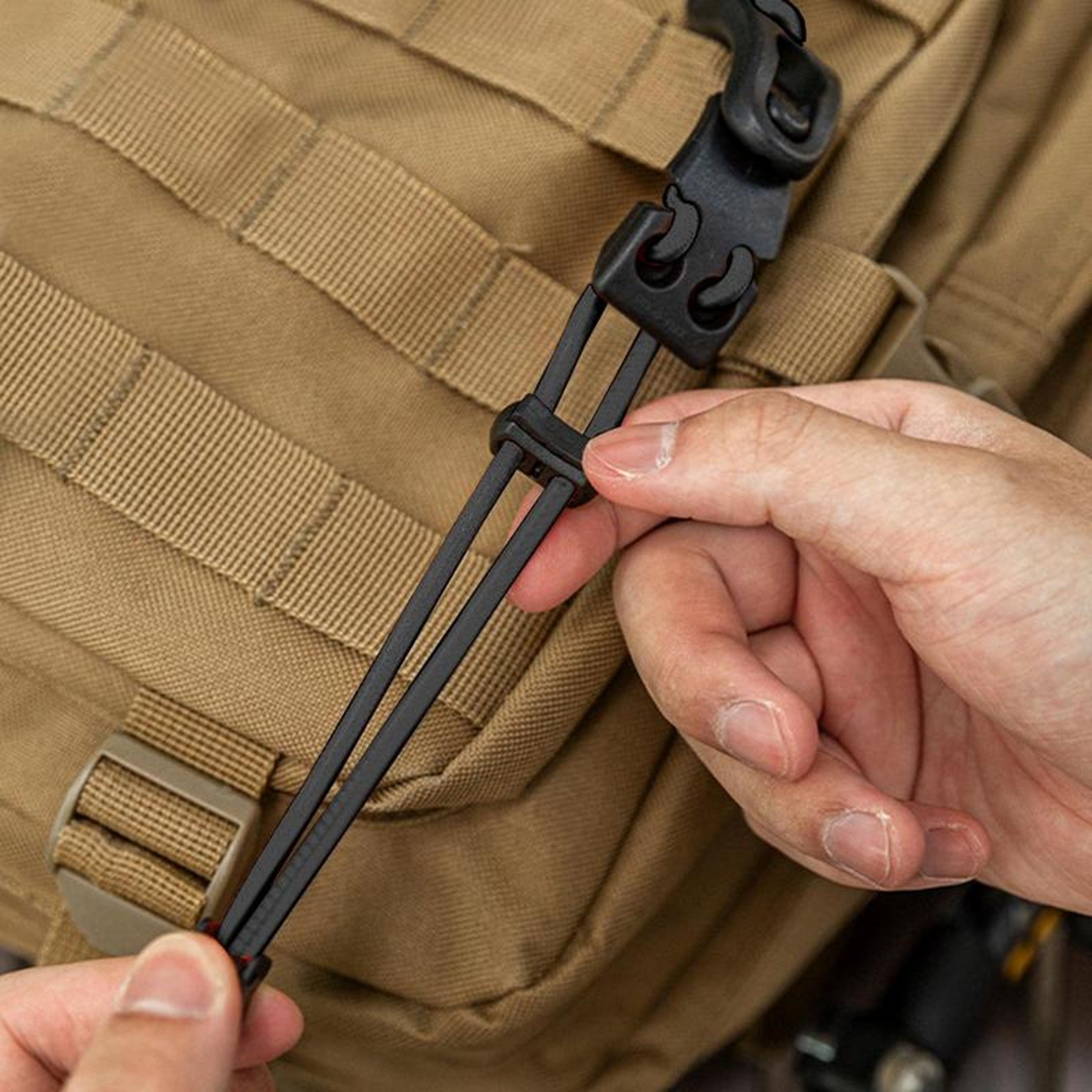Adjustable Bag Expansion Strap With Quick Release Buckle Camping Gear Clip 1