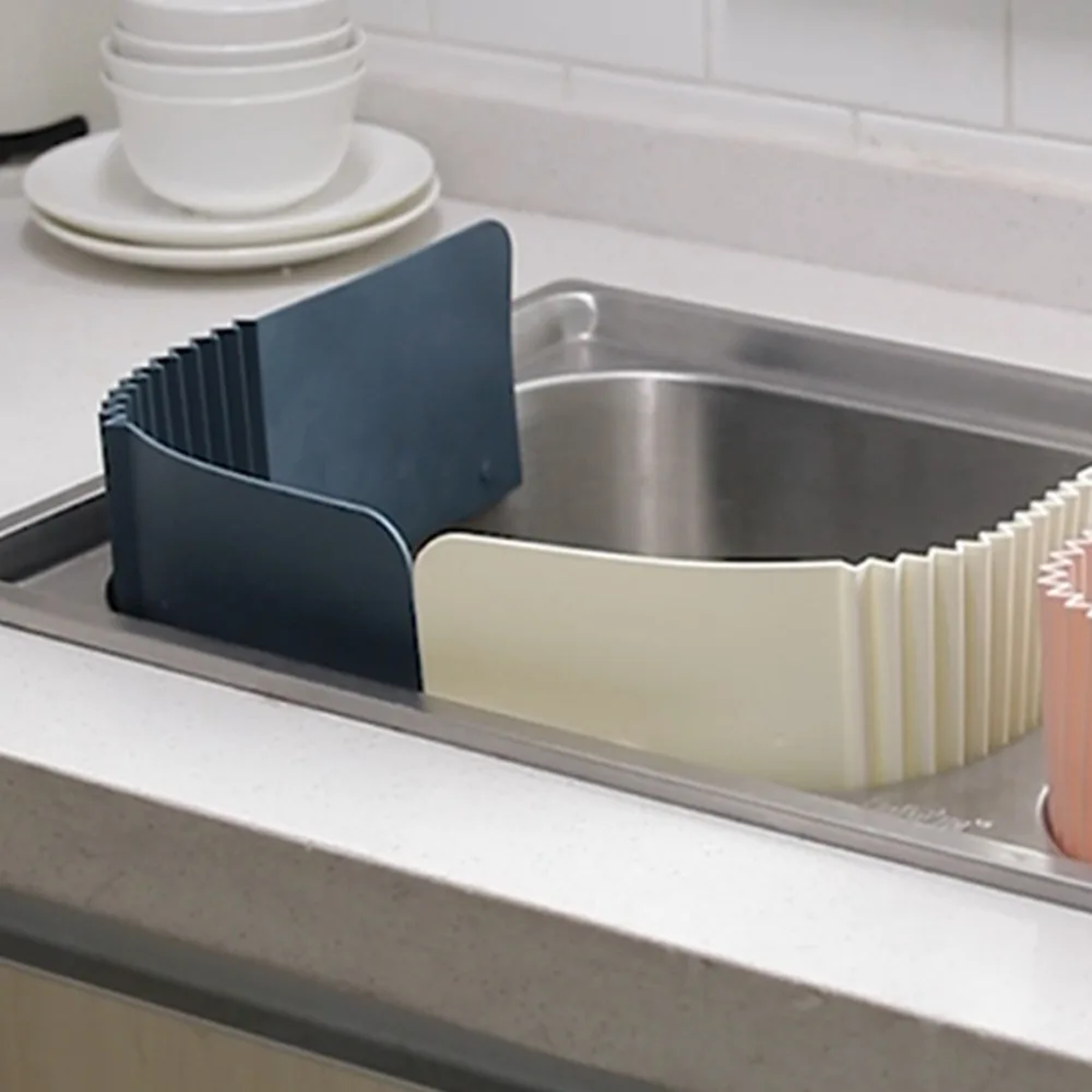 Adjustable Kitchen Sink Splash Guard And Drainage Board 0