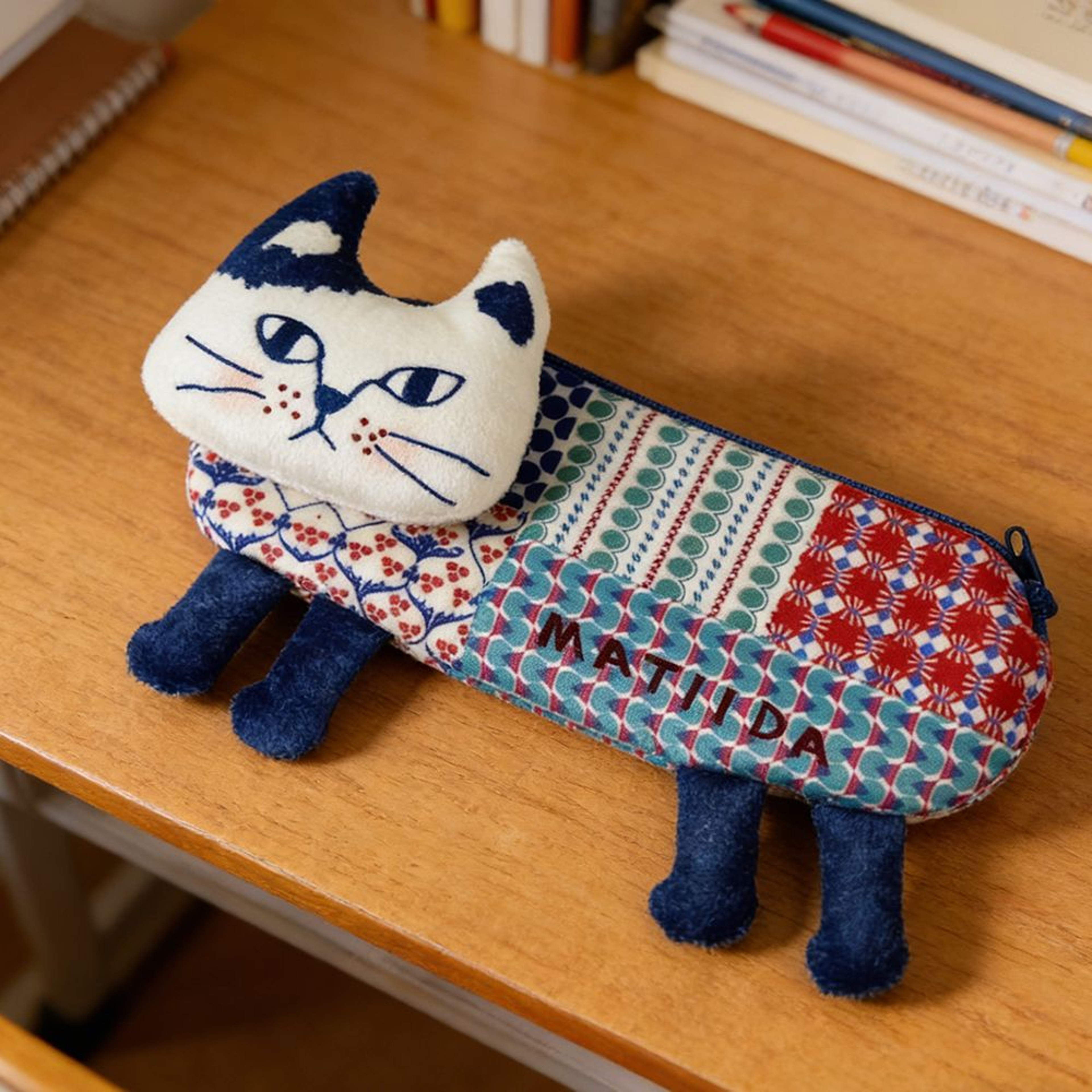Cat Climbing Pencil Case Large Capacity Portable Makeup And Storage Bag 0