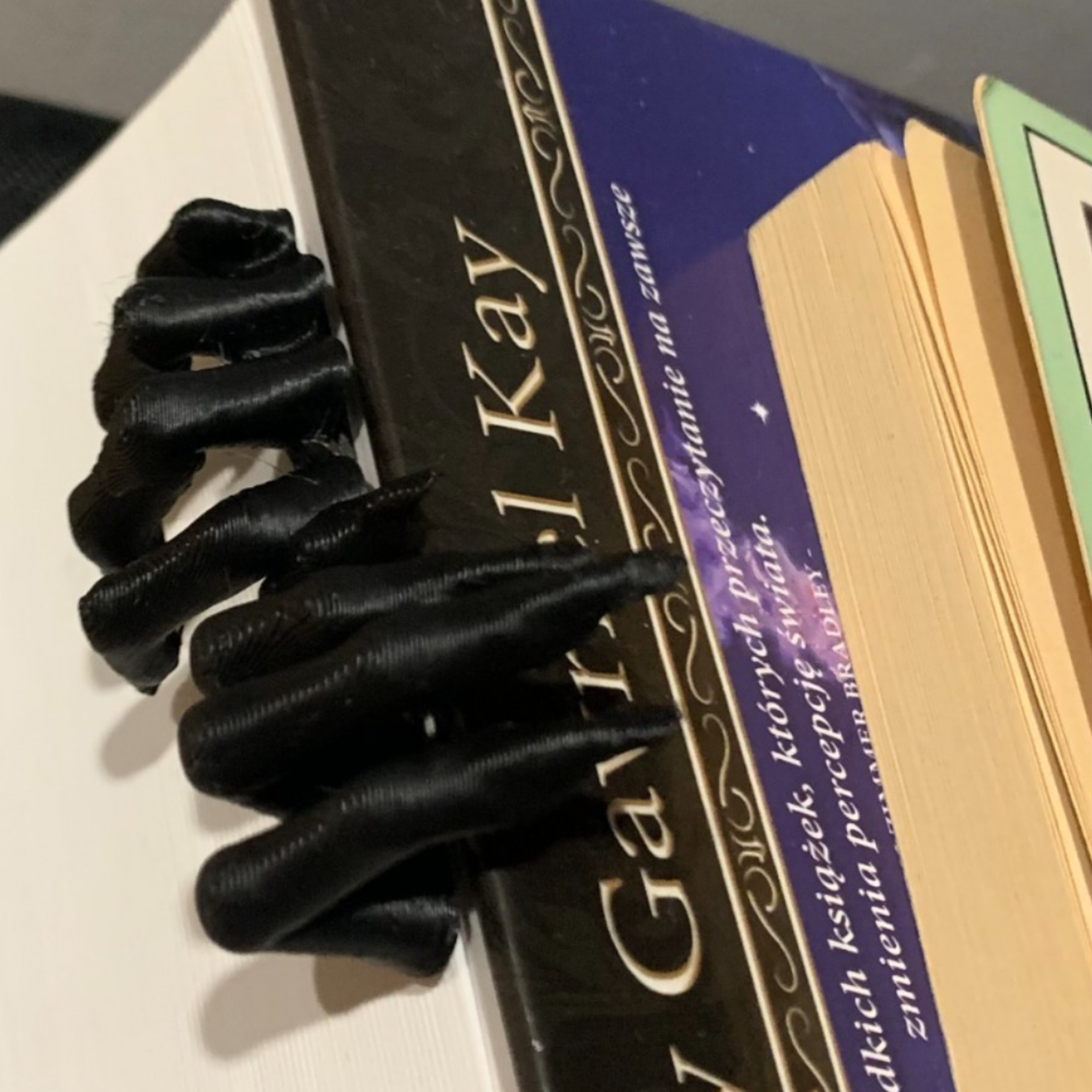 Demon Claw Bookmark Gothic Horror Reading Accessory – view 4