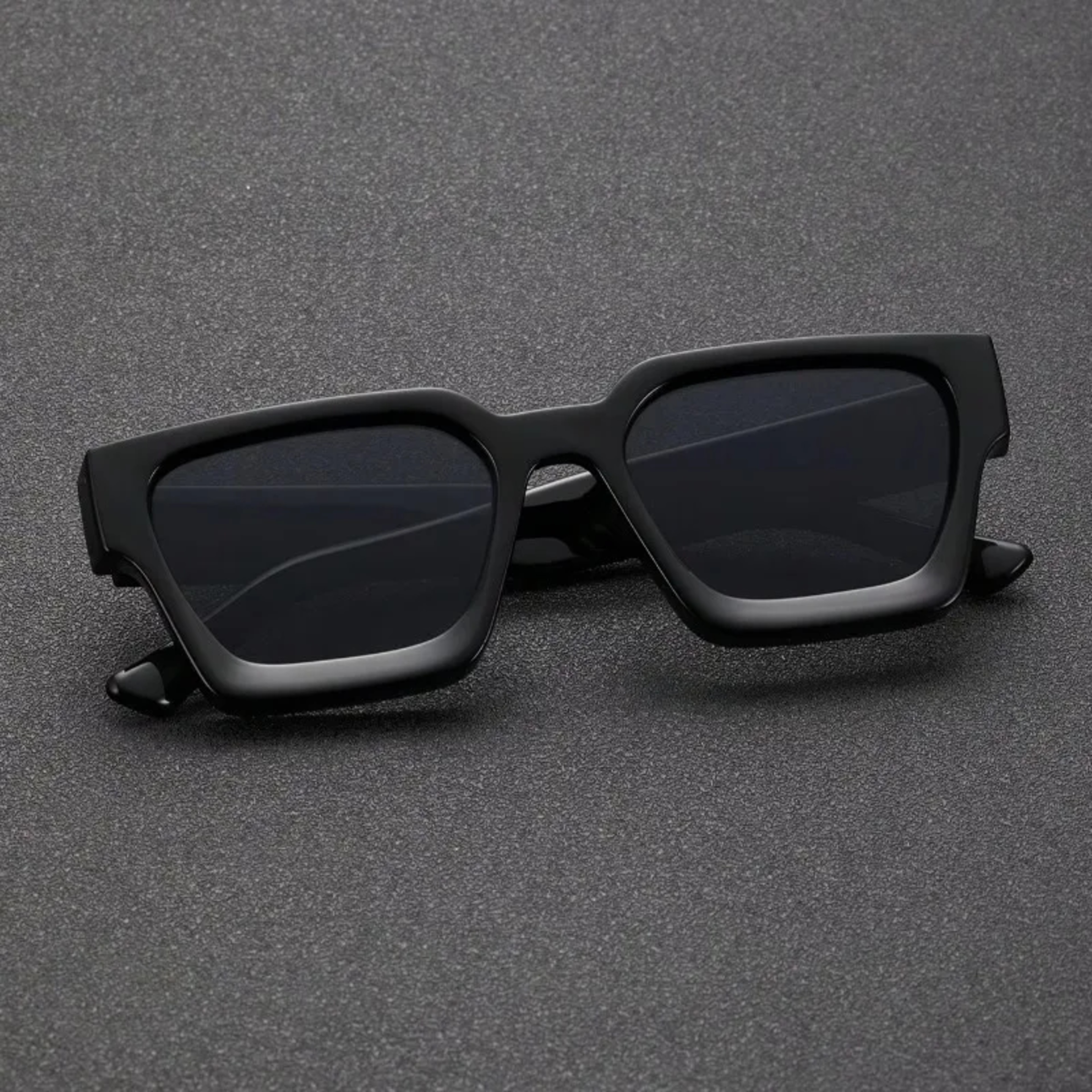 Unisex Square Frame Sunglasses Stylish Retro Eyewear For Beach Travel Driving And Street Photograph 1