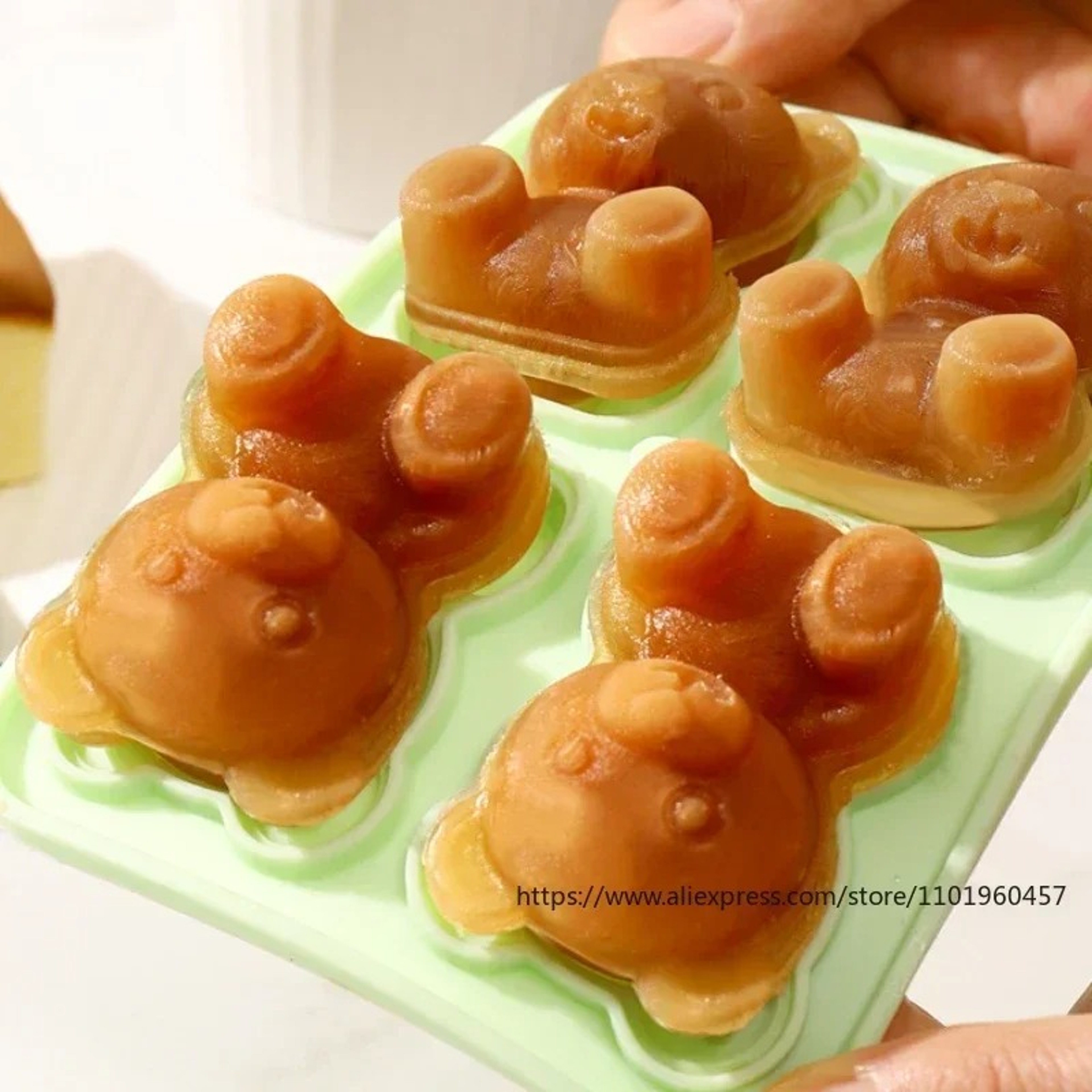 Teddy Bear Ice Cube Tray Food Grade Silicone Ice Mold with Easy Fill Funnel – view 5