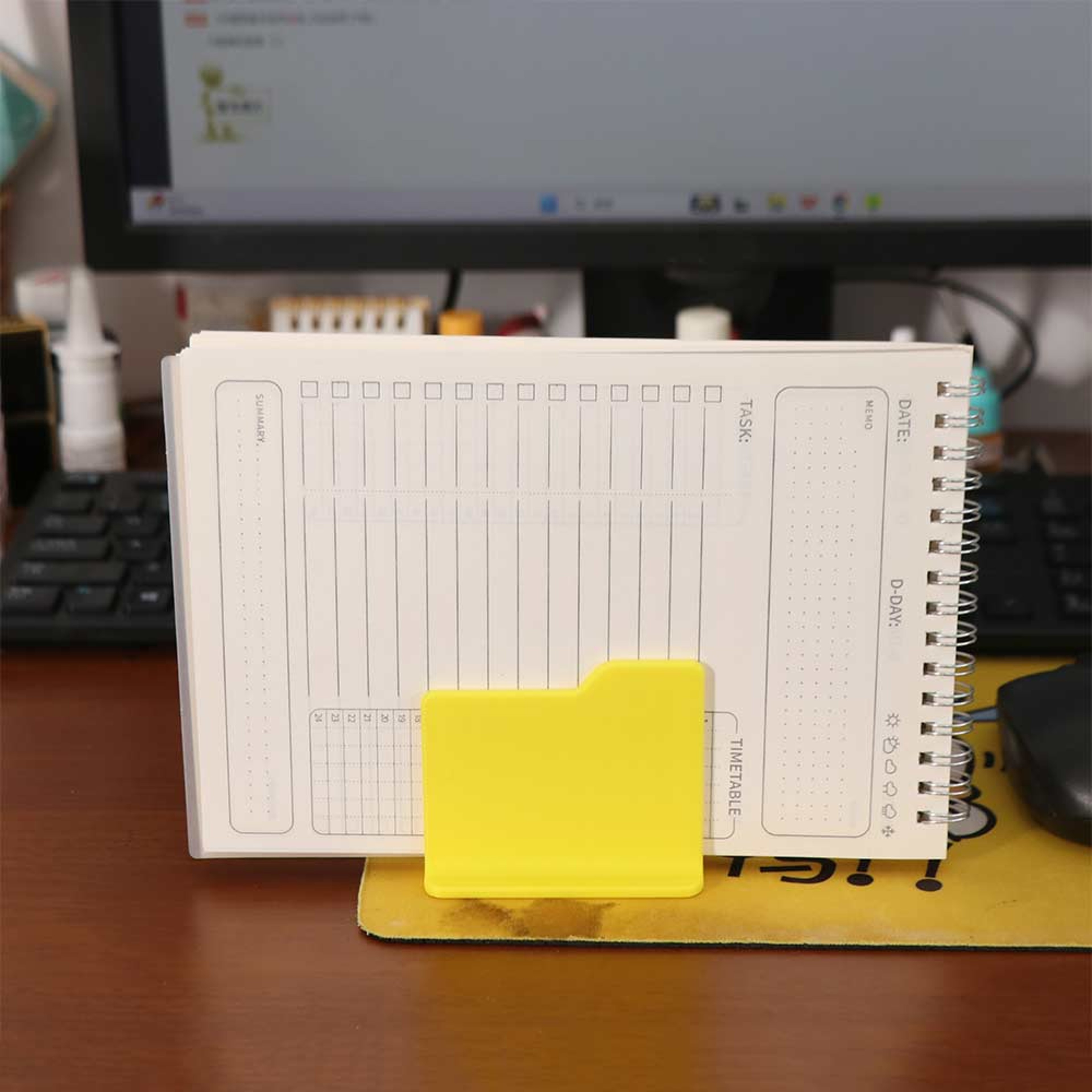 Universal Printed Napkin Holder Space Saving Table Stand Decorative Paper Towel Organizer – view 3