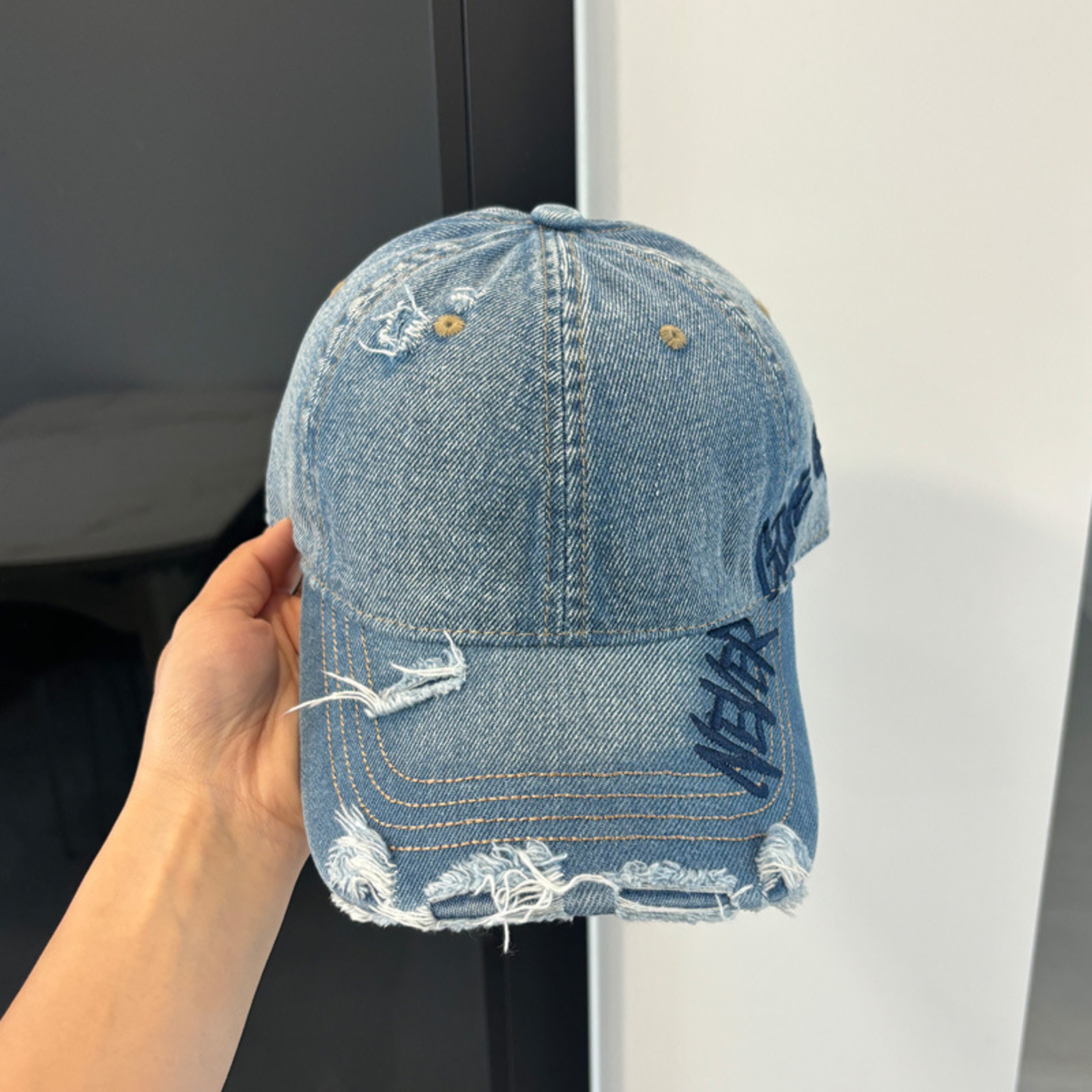 Retro Washed Denim Baseball Cap Distressed Unisex Snapback Hat for Streetwear and Travel – view 2