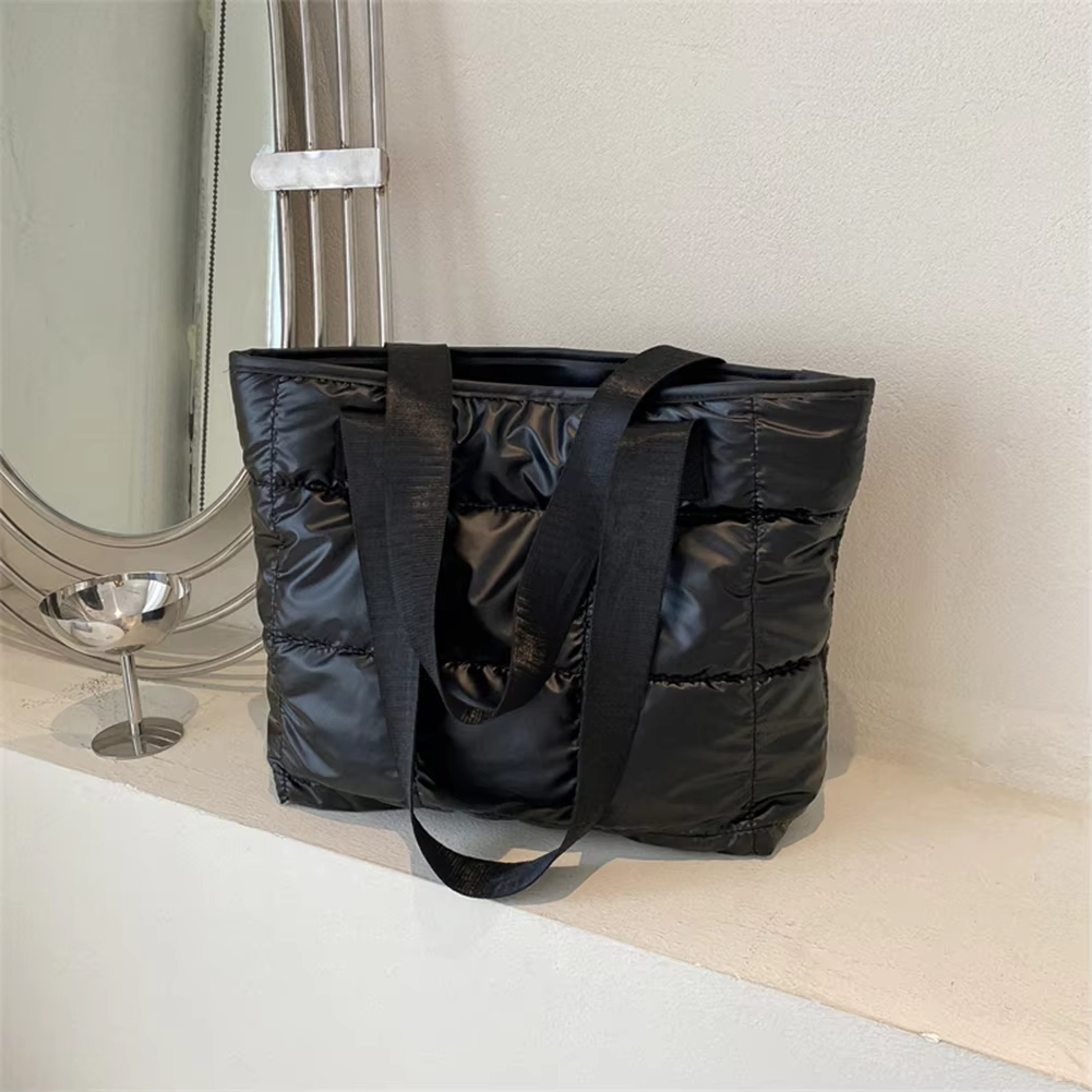 Quilted Tote Bag With Cotton Padding And Large Capacity 0