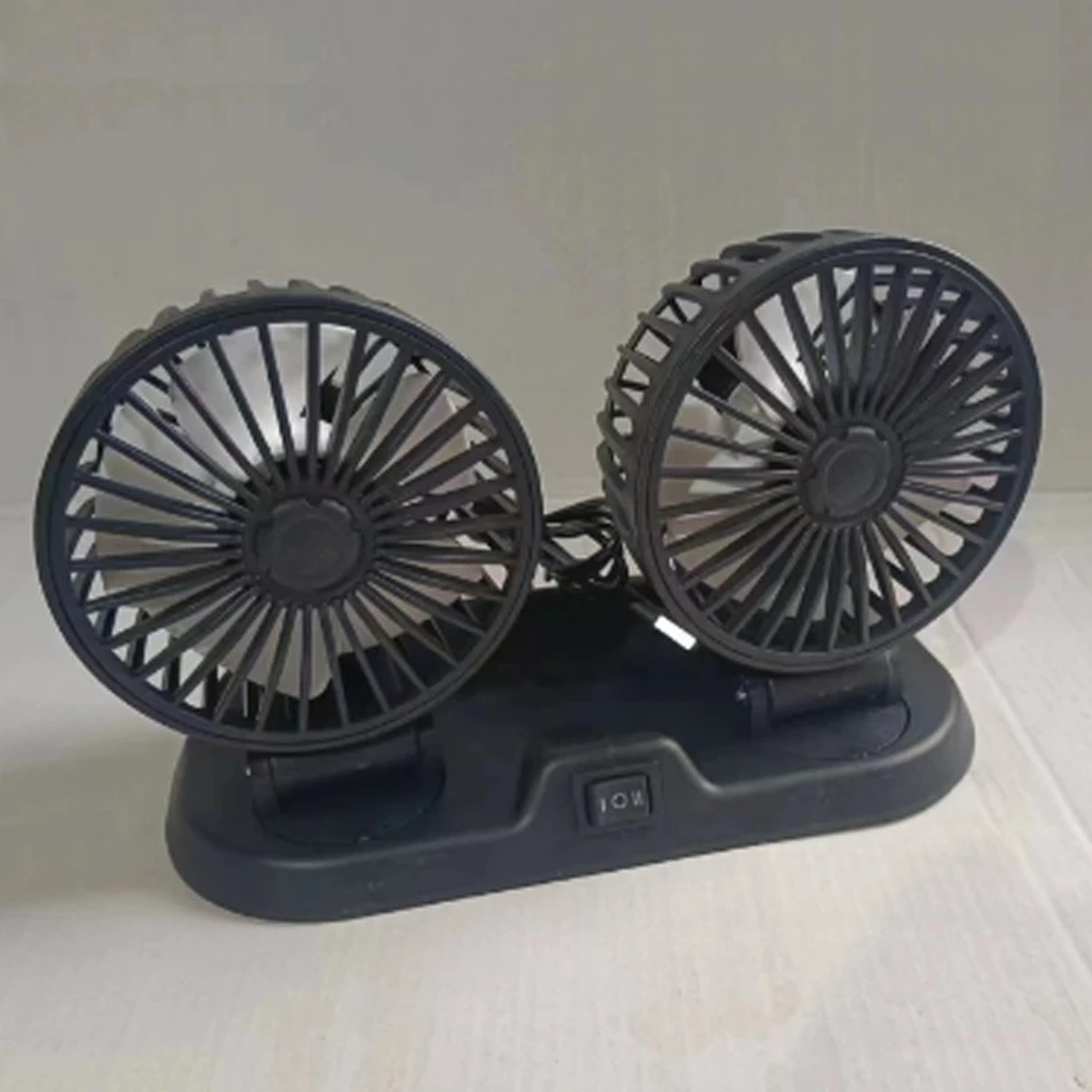 Dual Head Car Cooling Fan With Two Speed Adjustable Airflow 6
