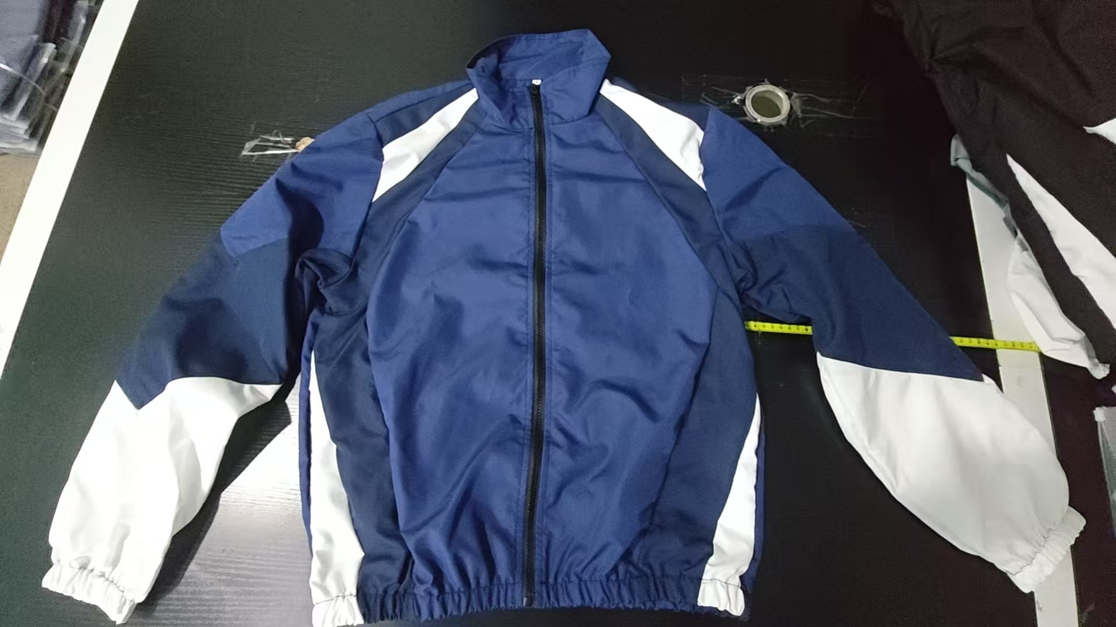 Mens Color Blocked Lightweight Zip Up Jacket with Stand Collar – view 7