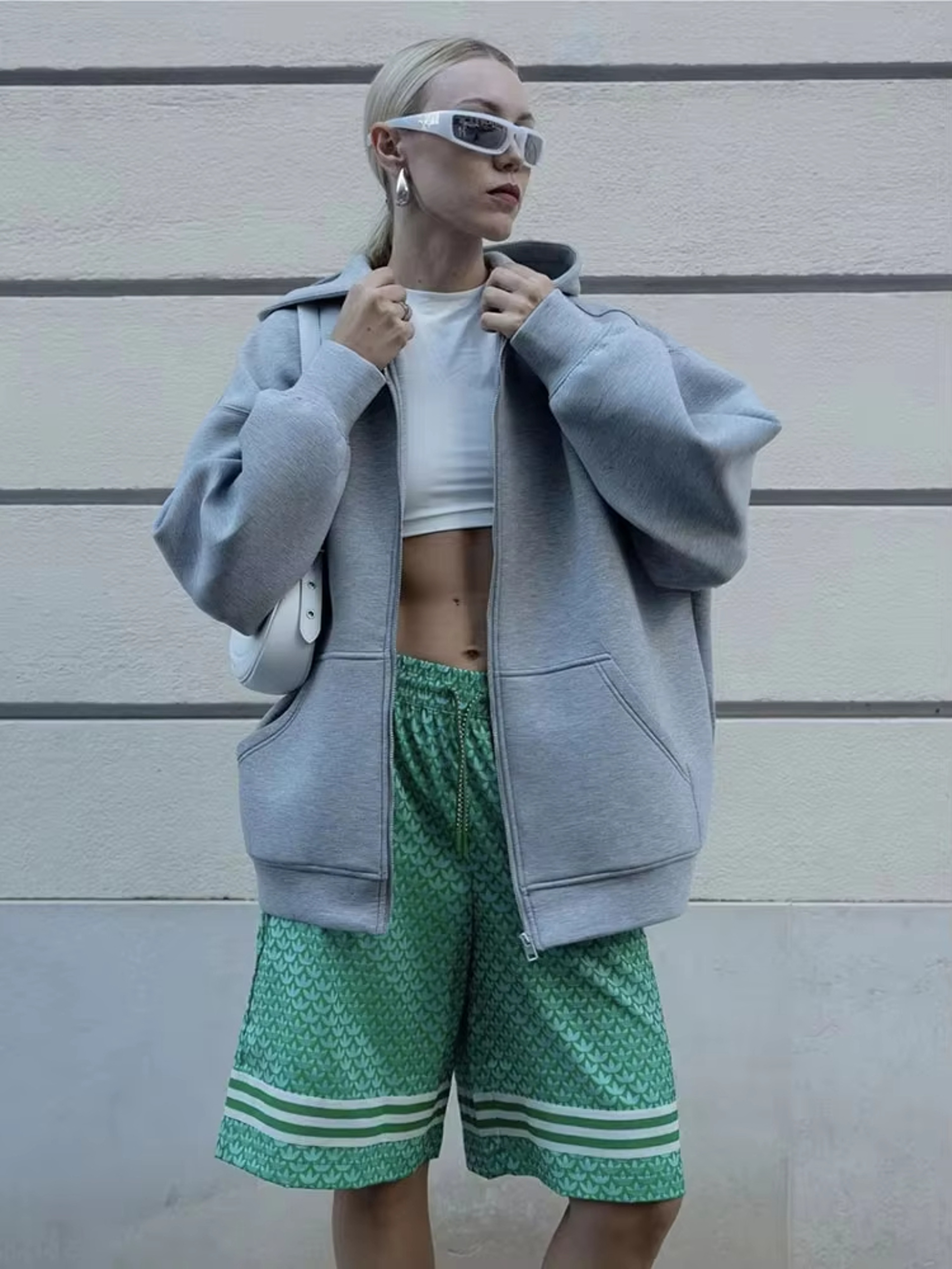 Womens Oversized Zip-Up Hoodie Loose Fit Solid Color Casual Jacket – view 3