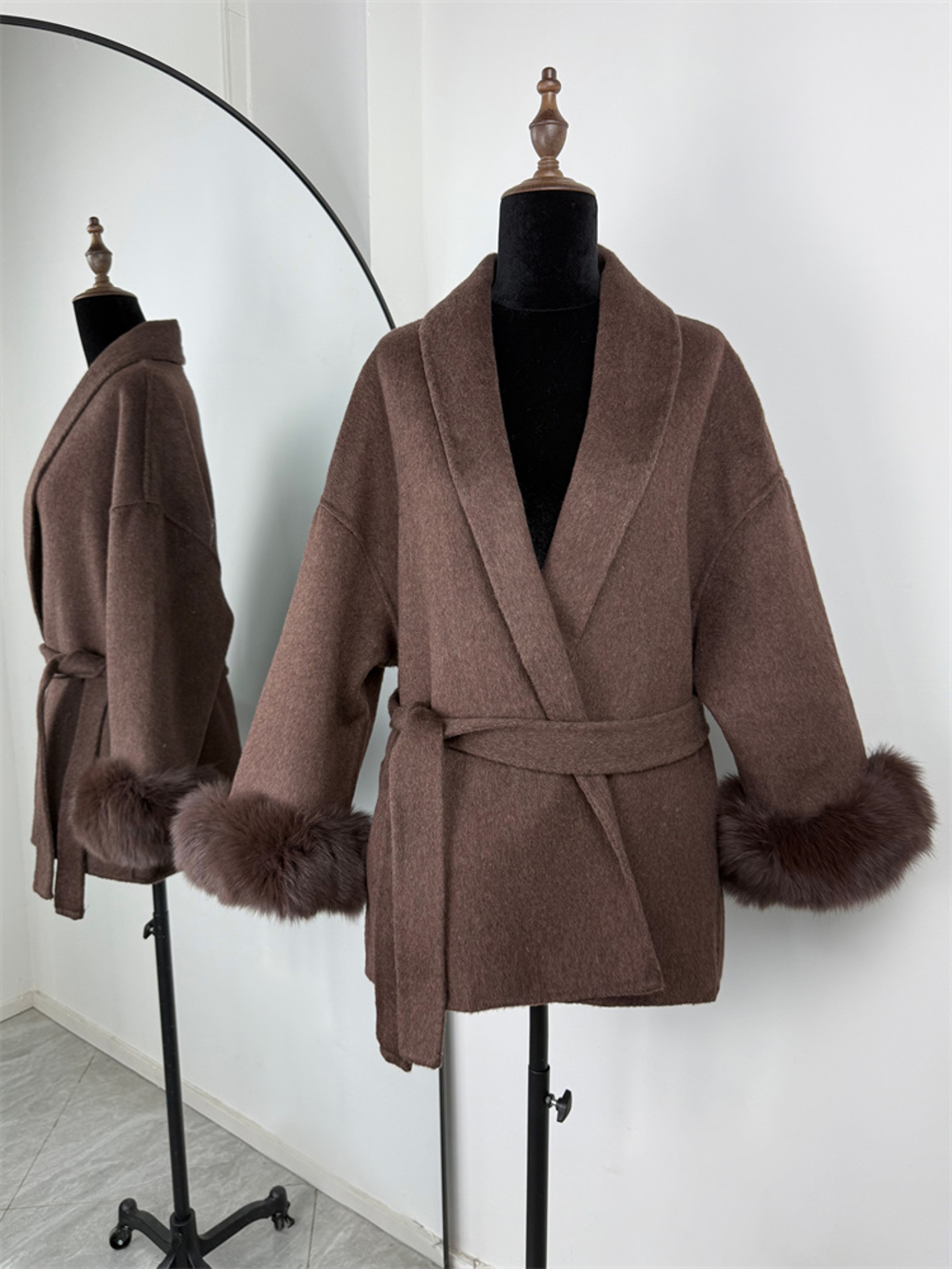 Womens Wool Blend Short Coat with Adjustable Waist and V-Neck – view 18