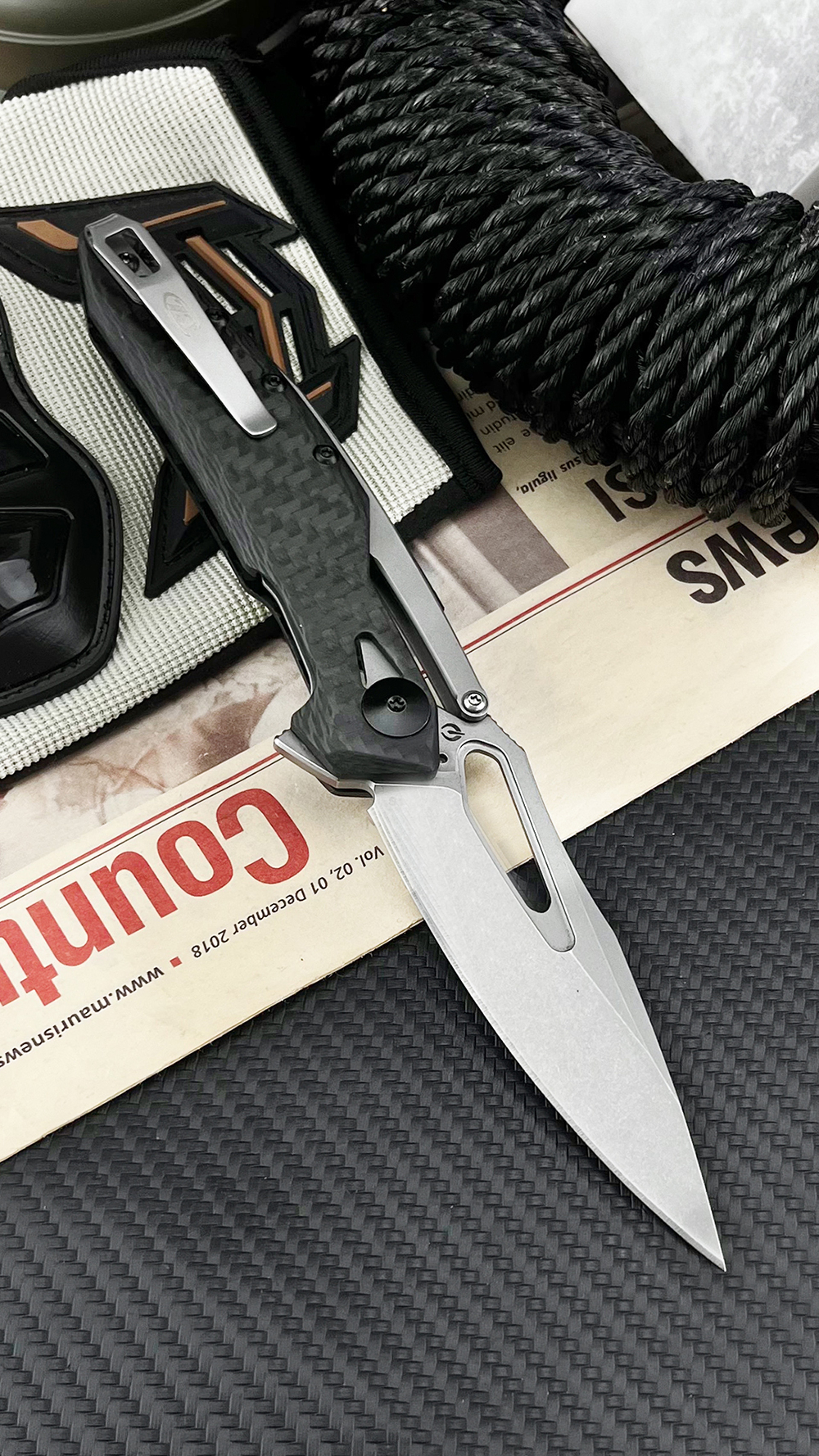 Carbon Fiber Folding Pocket Knife With D2 Steel Blade For Camping EDC  Outdoor Adventures 2