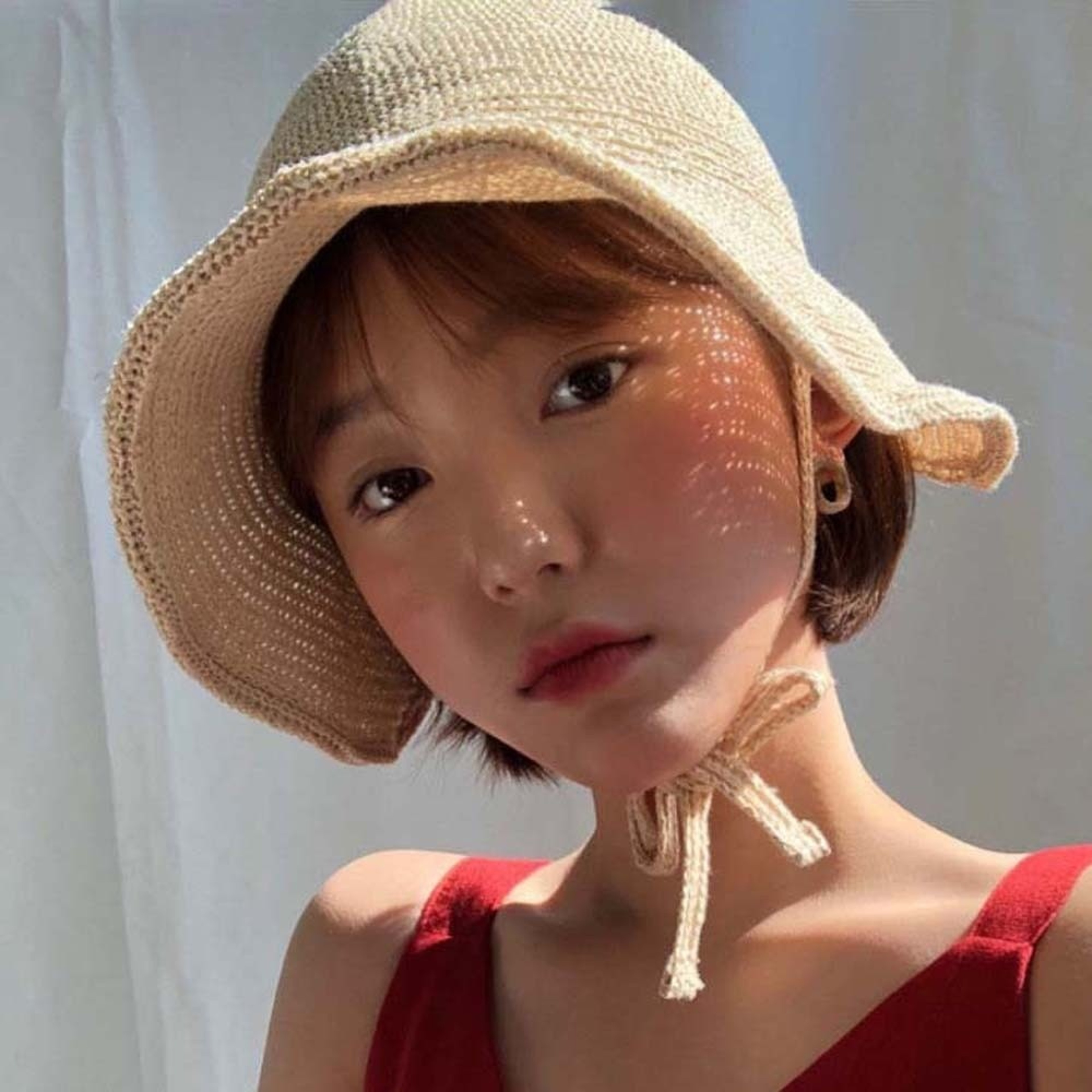 Wide Brim Sun Hat Foldable Straw Beach Hat For Women Lightweight Windproof Summer Travel Cap 2