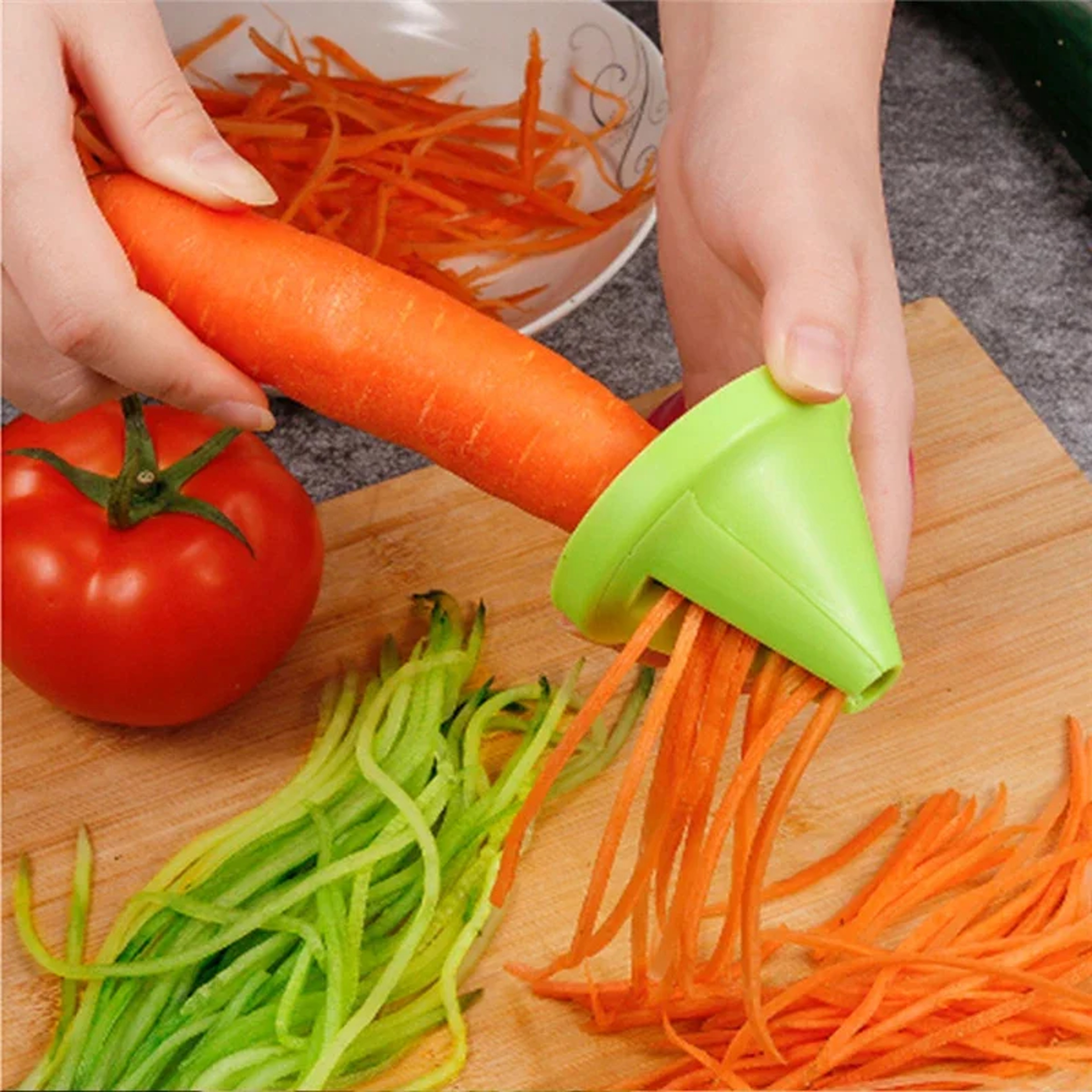 Rotary Vegetable Slicer With Interchangeable Blades Vegetable Spiralizer  Kitchen Grater 0
