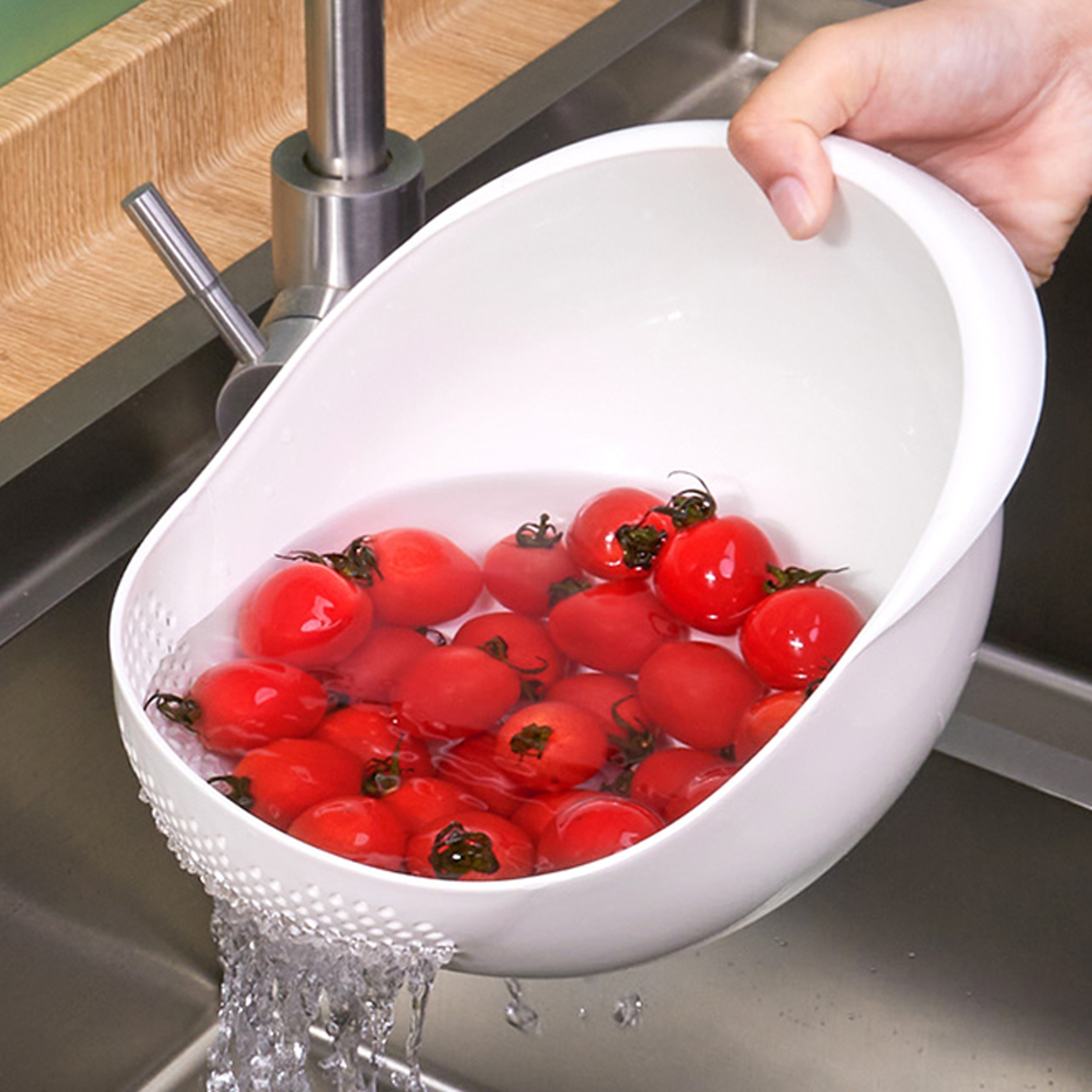 MultiPurpose Rice Strainer Plastic Colander Kitchen Drain Basket With EasyGrip Handles 0