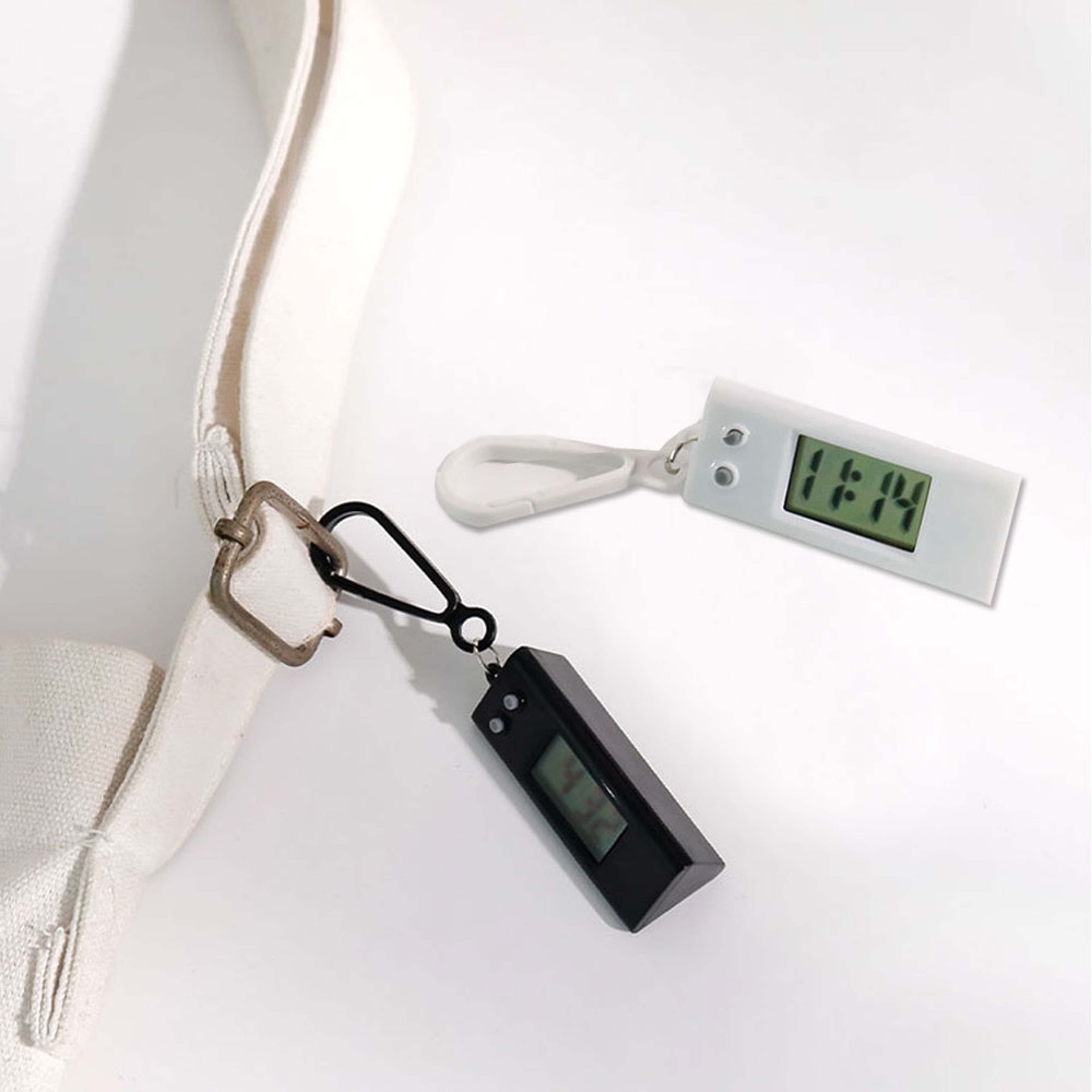 Mini Digital Clock Keychain Portable Electronic Student Watch Hanging Time Display 2
