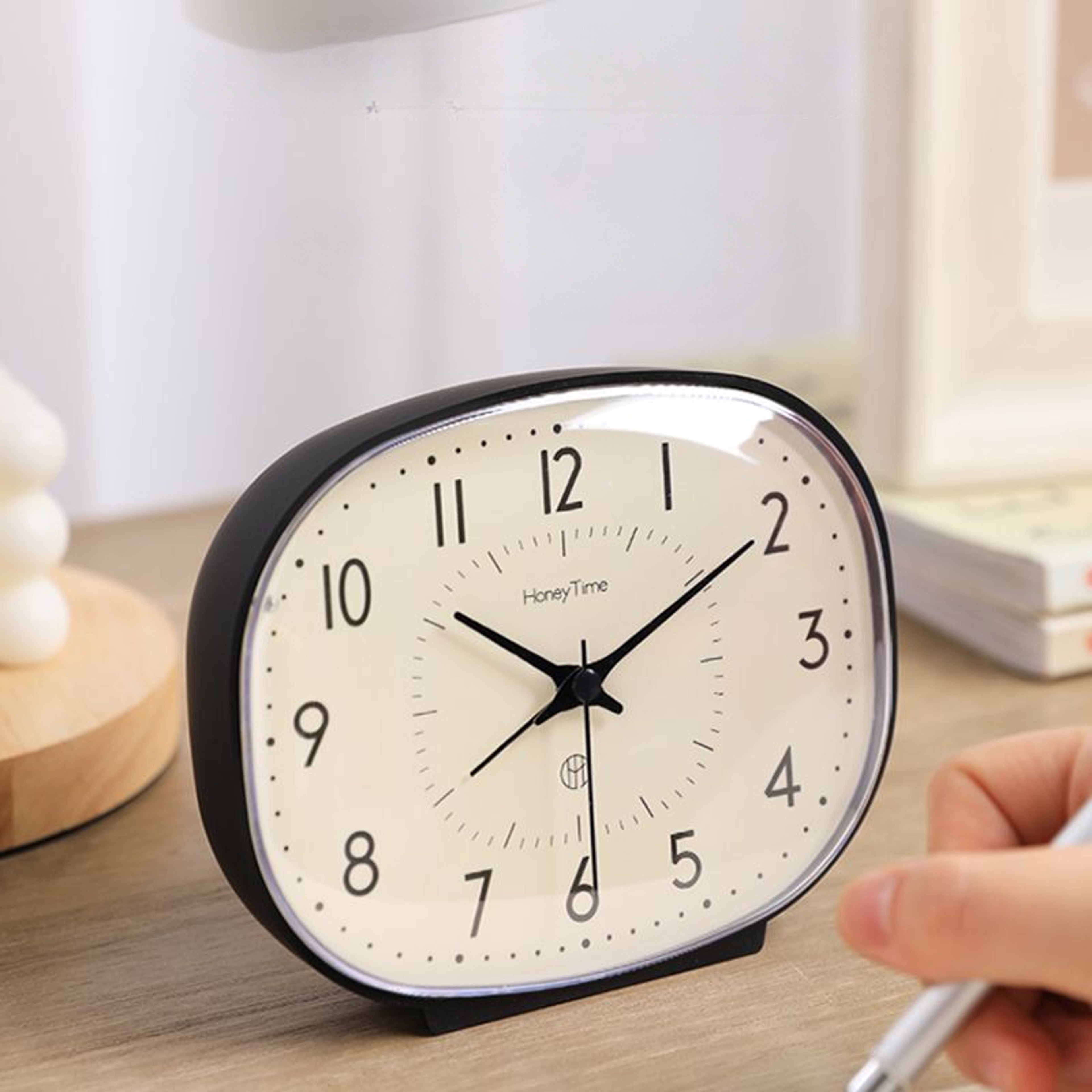 Vintage Silent Desk Alarm Clock Small Table Clock For Bedroom Kids Students Home Decor 6