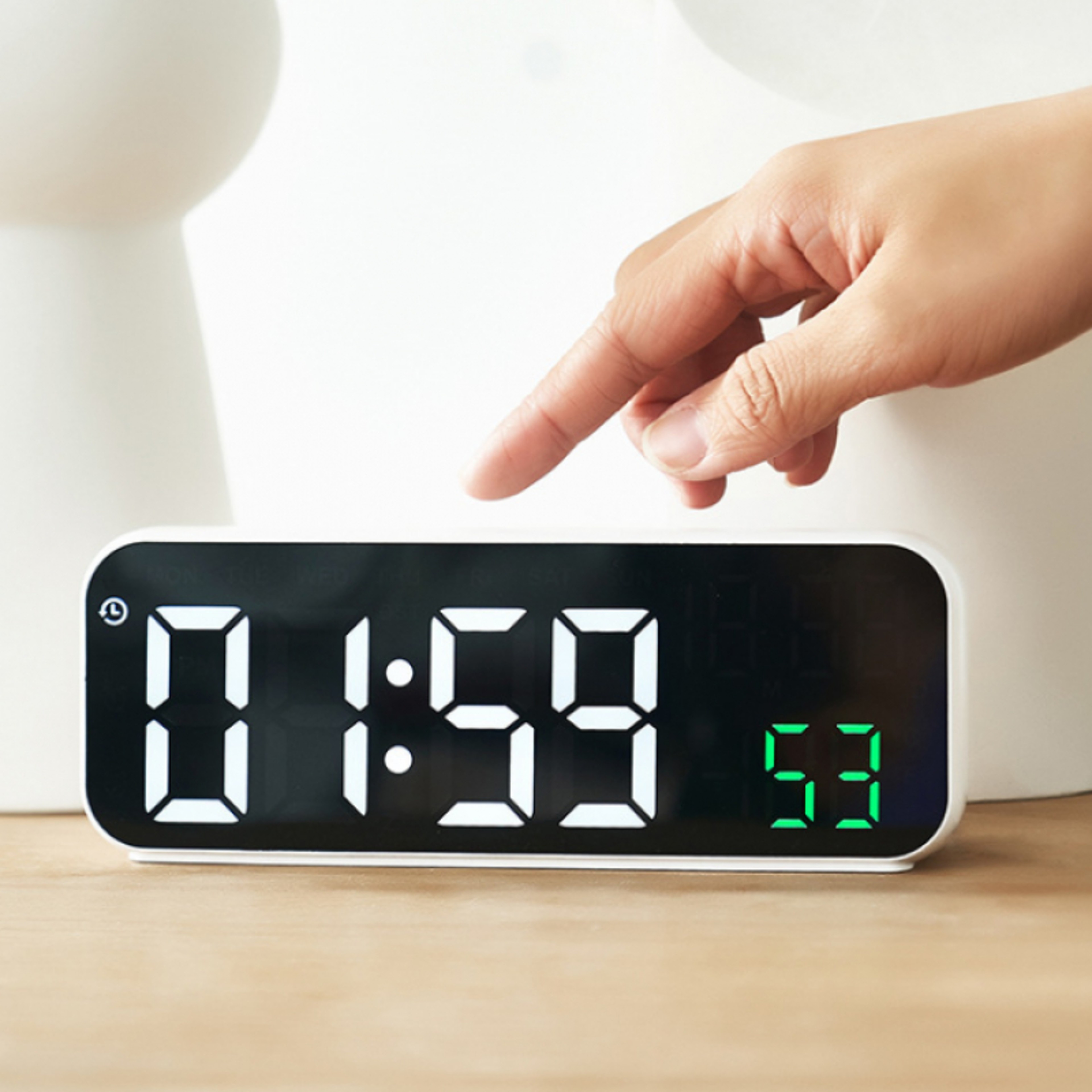 Digital Alarm Clock with LED Display, Voice Control Alarm Clock, Temperature Date Bedroom Desk Clock – view 6