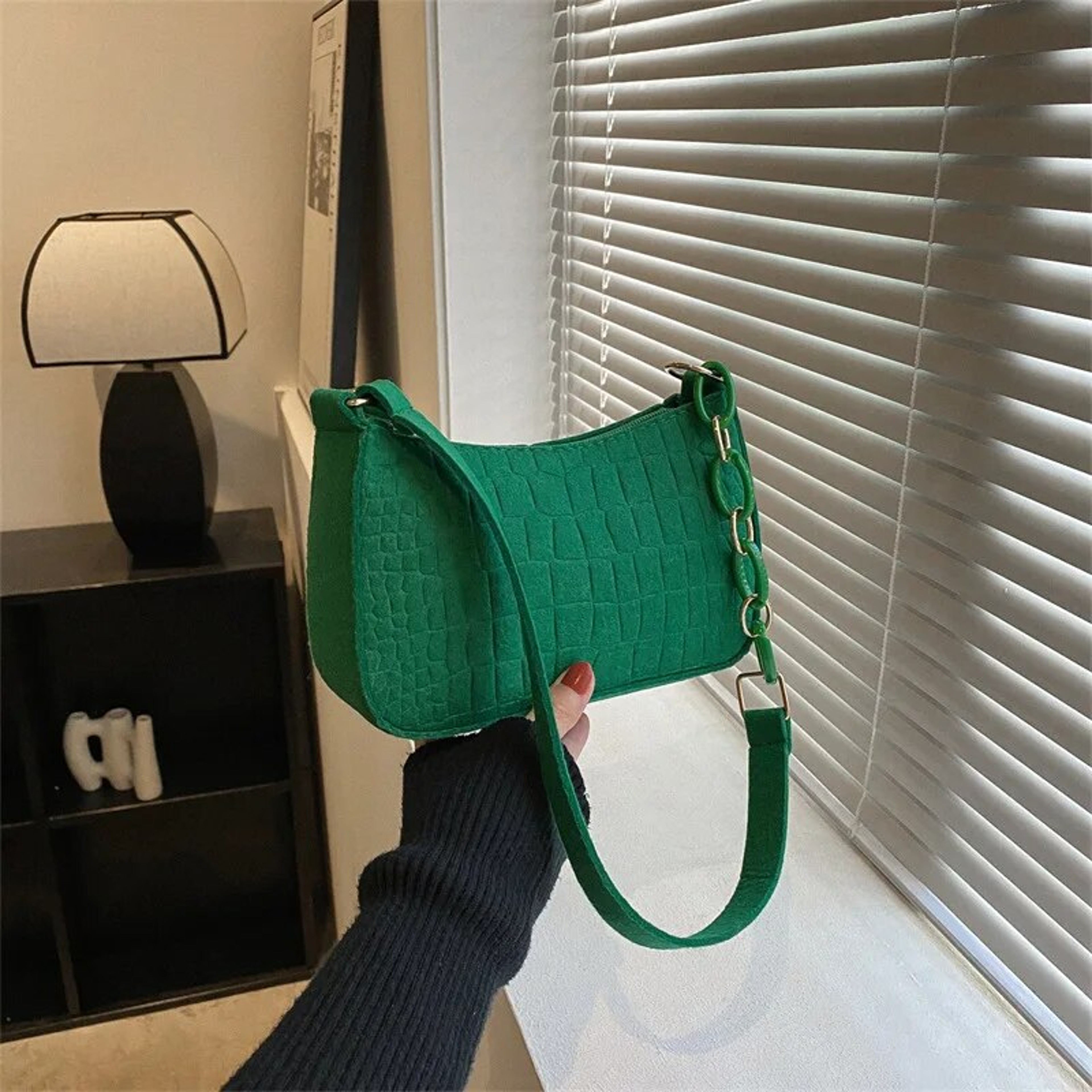 Retro Small Square Shoulder Bag For Women 7