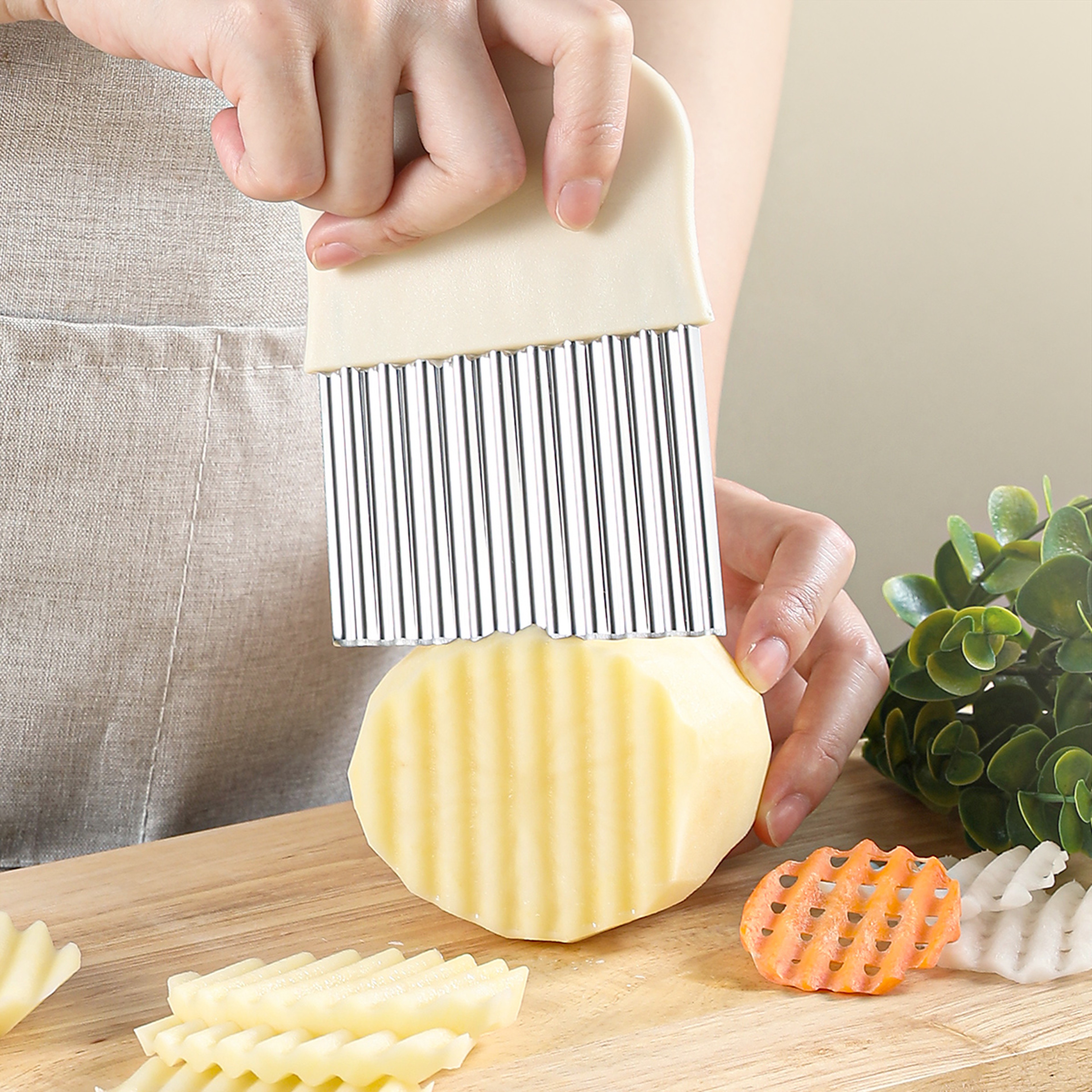 Stainless Steel Crinkle Cutter Wavy Knife And Potato Slicer 0