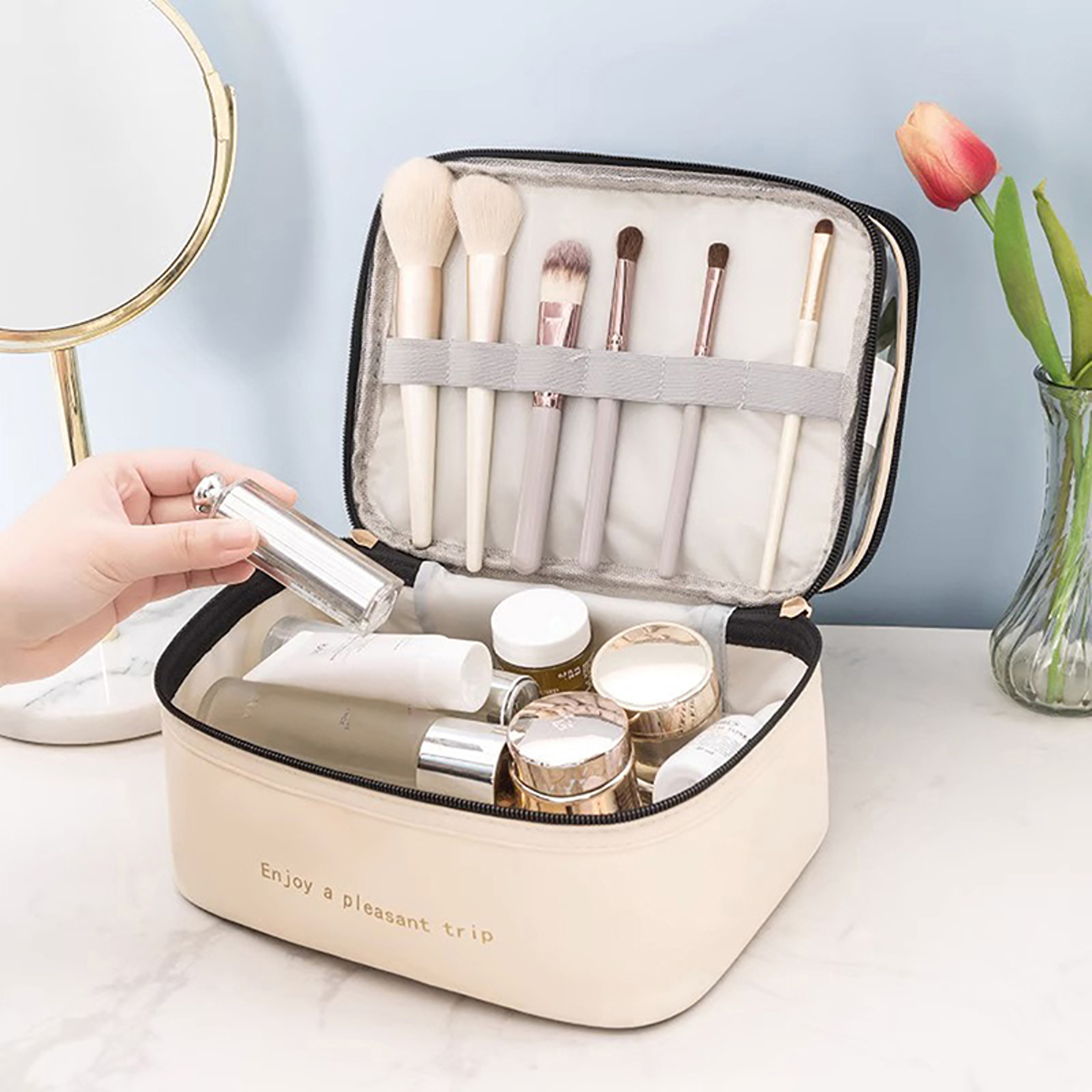 Waterproof PVC Travel Makeup Organizer Bag For Toiletries And Cosmetics 5