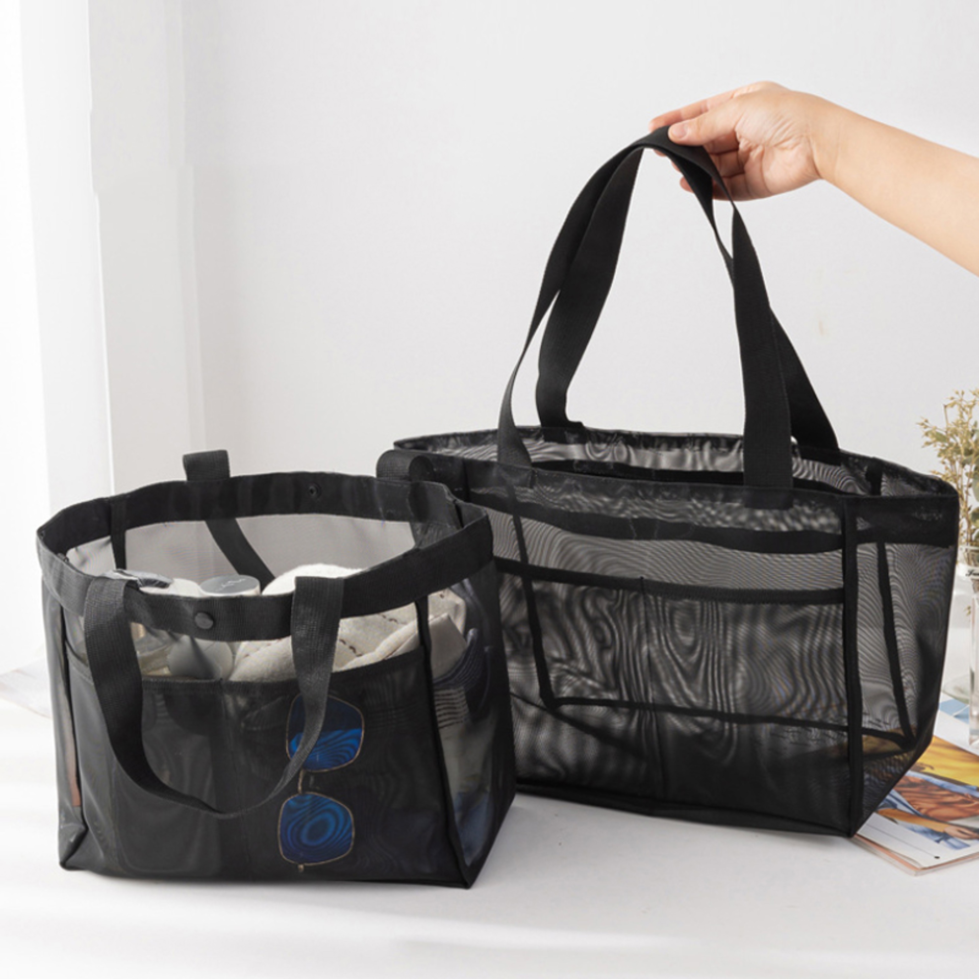 Large Capacity Mesh Tote Bag Nylon Shoulder Shopping Bag For Beach Travel And Outdoors 5