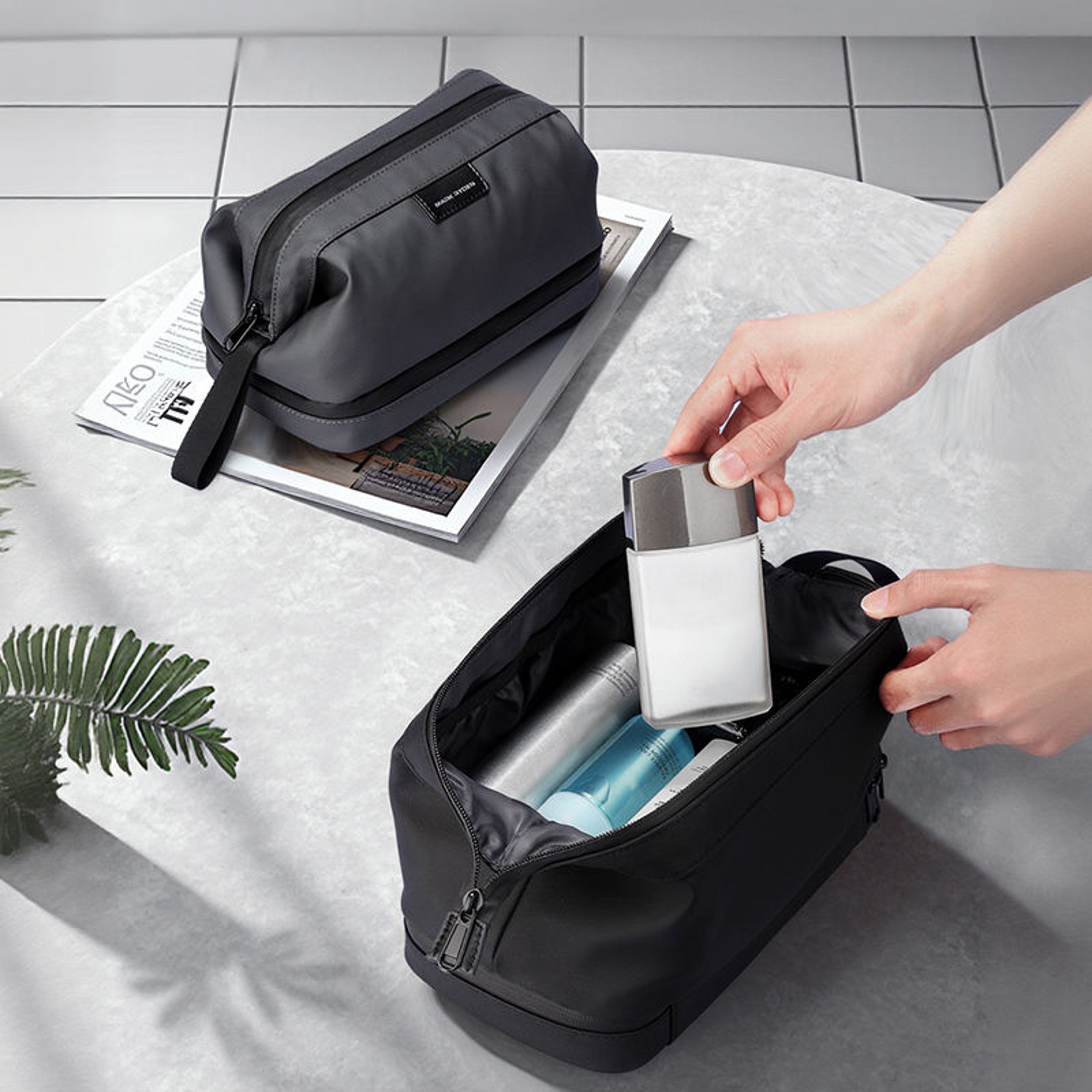 Mark Ryden Waterproof Travel Toiletry Bag Cosmetic Organizer 3