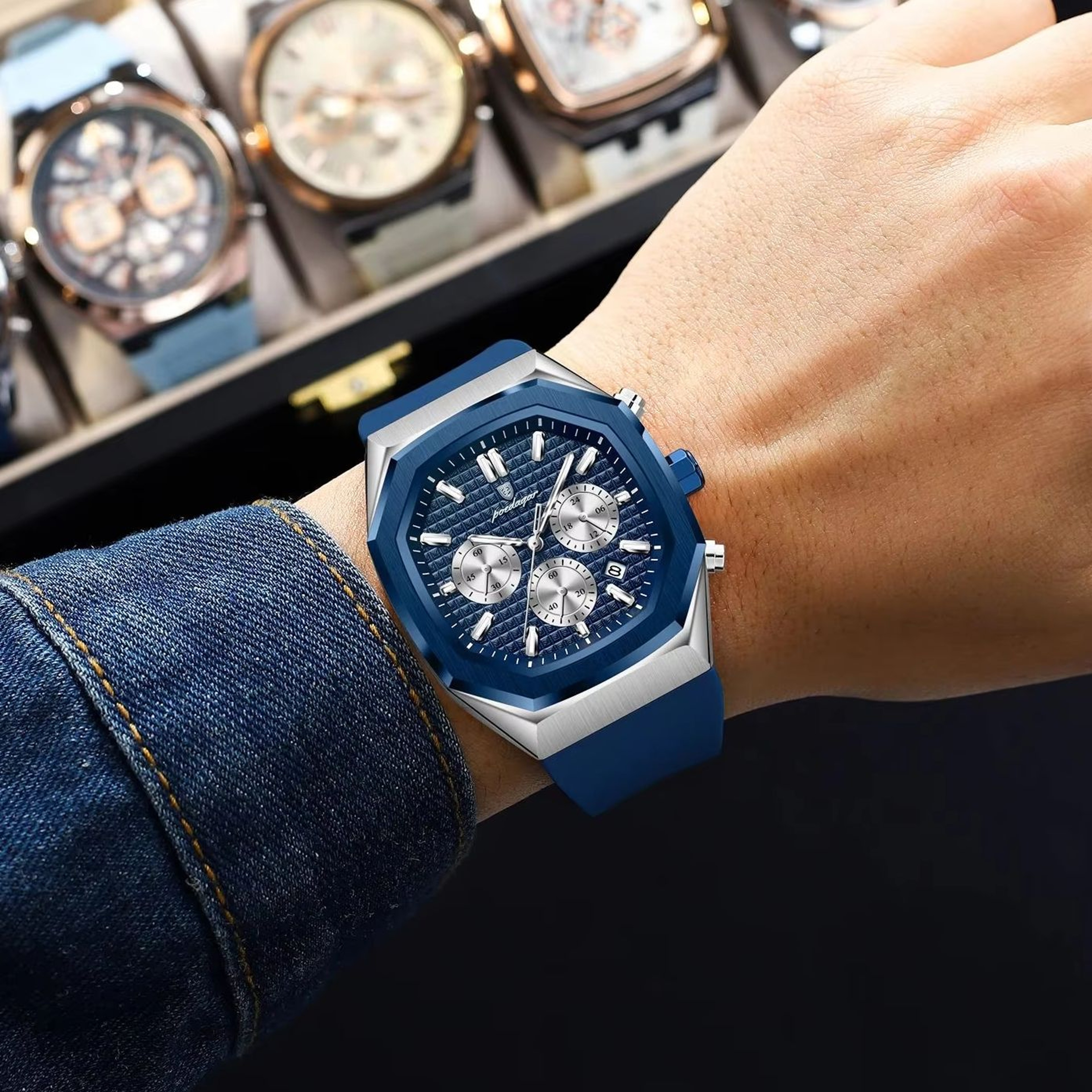 Chronograph Quartz Watch With Date Display And Silicone Strap 14