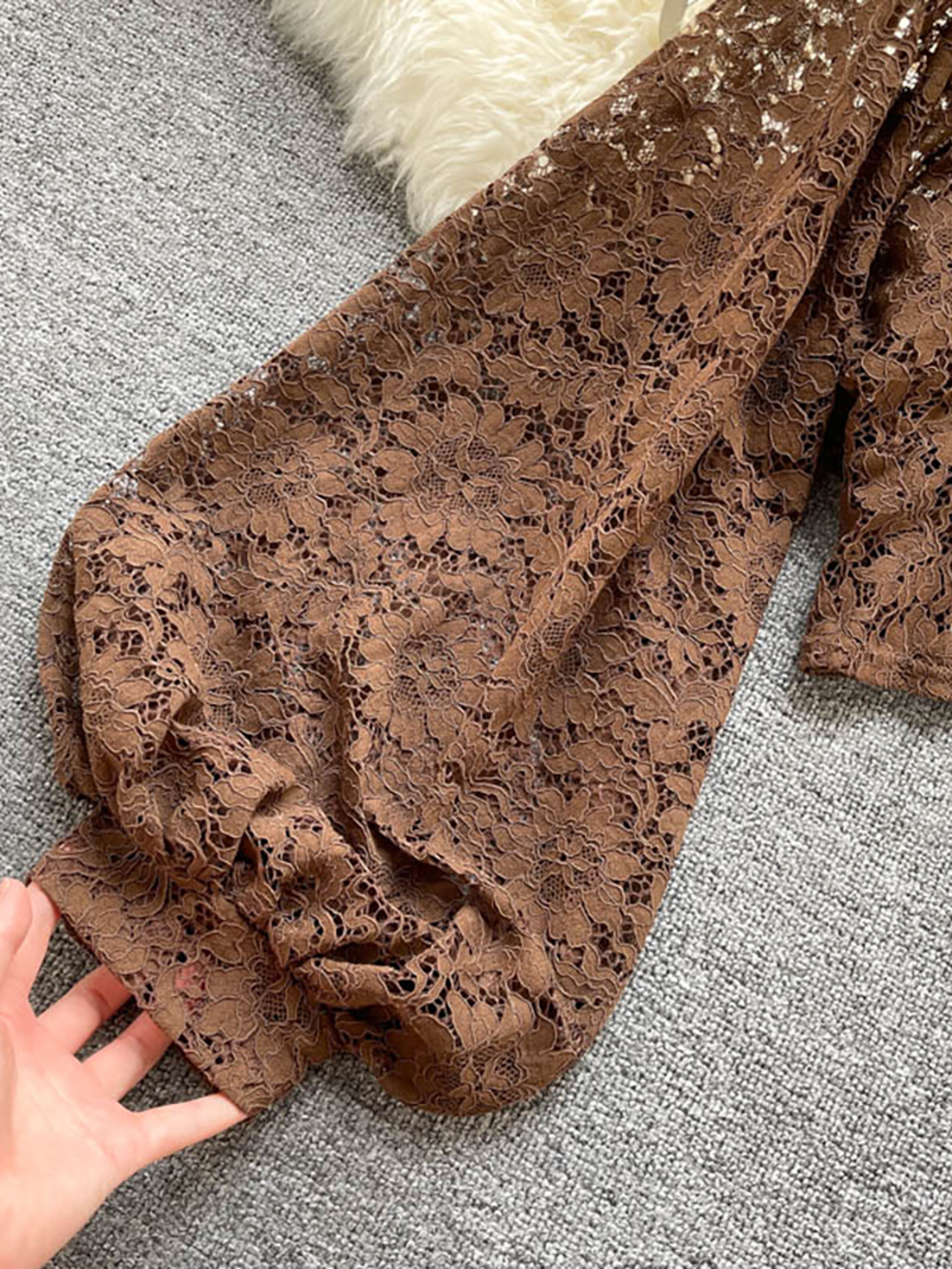 Elegant Lace V Neck Puff Sleeve Open Back Blouse 3