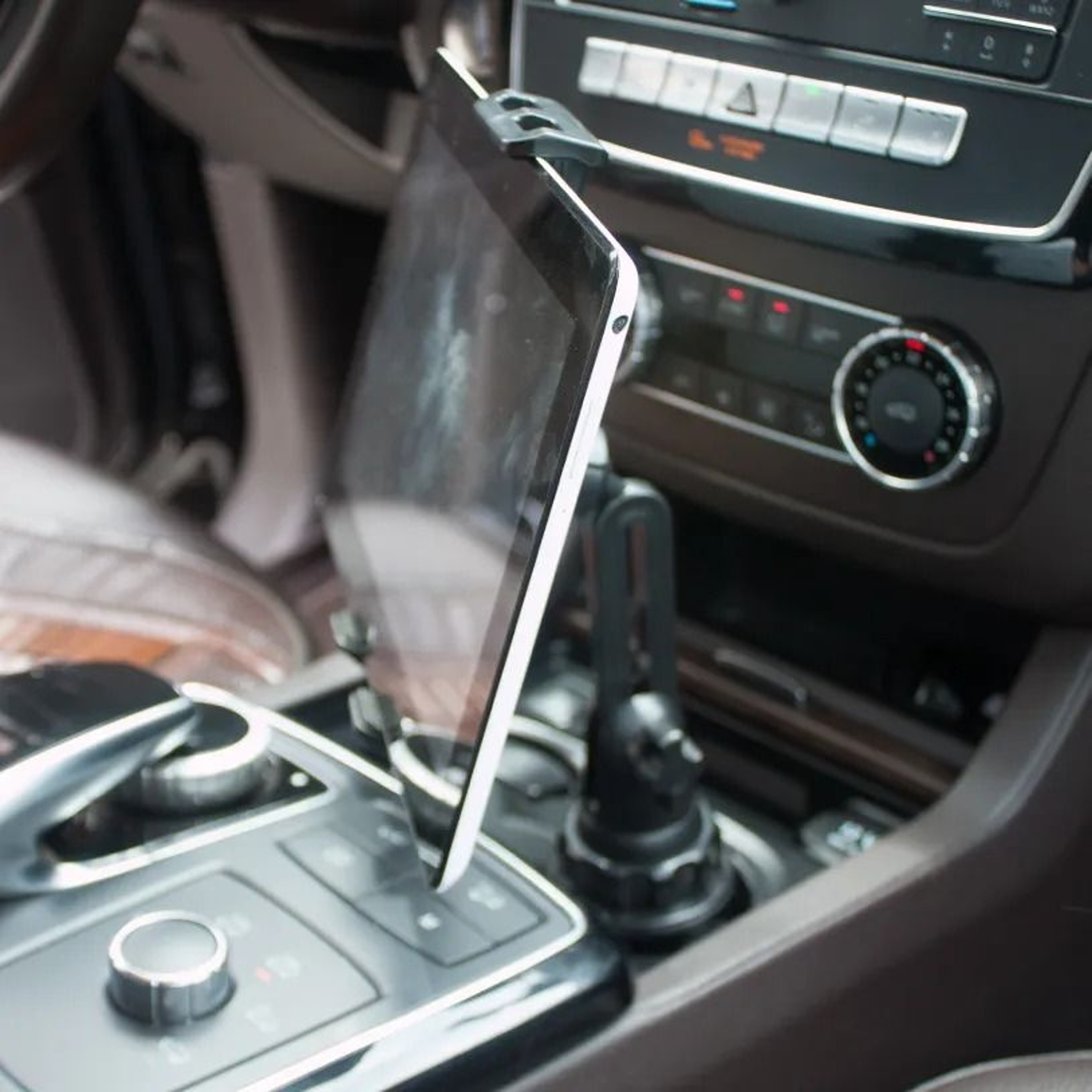 Car Cup Holder Phone Stand Universal Tablet Mount 1
