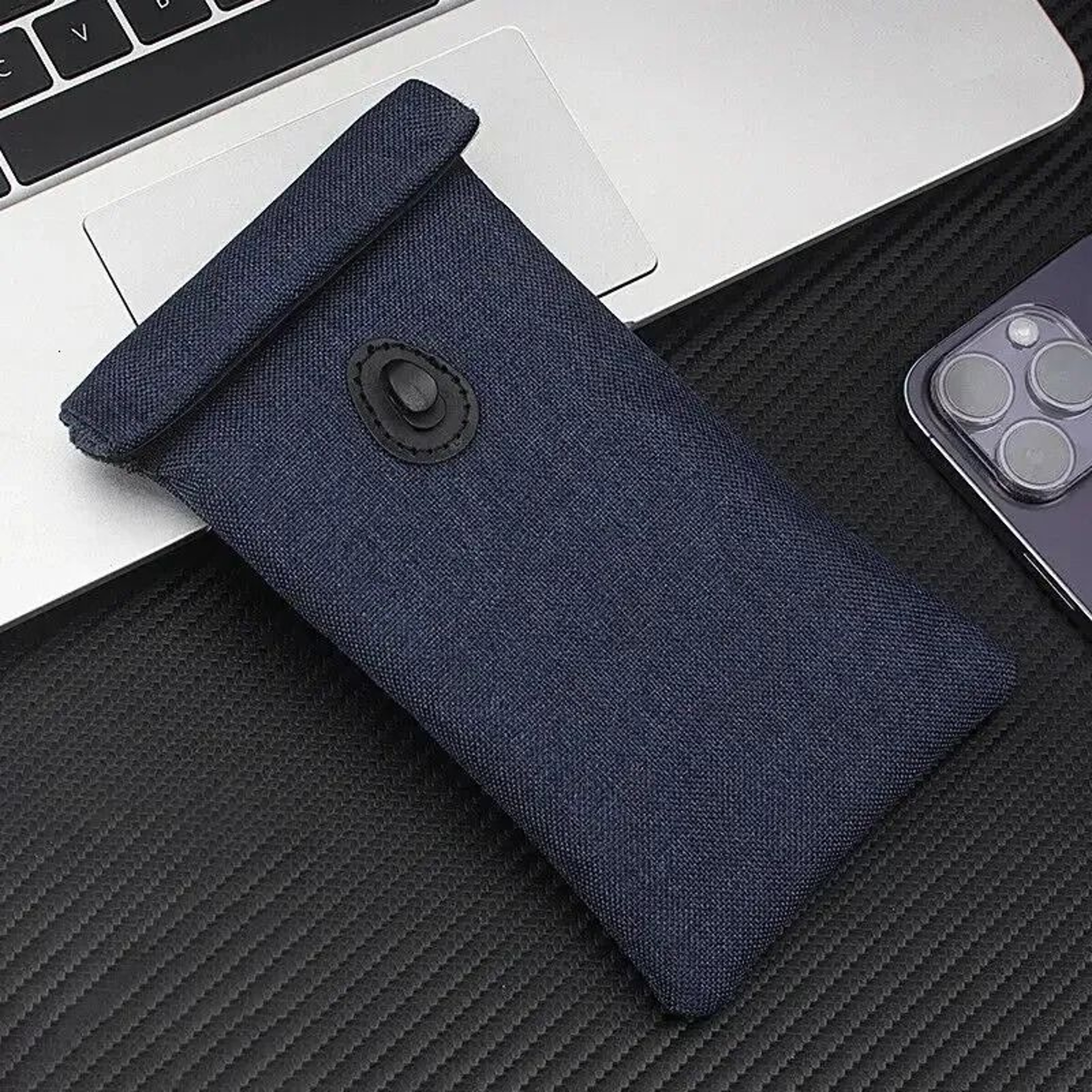 Faraday Pouch For Car Keys And Smartphone Signal Blocking Anti Theft Bag 1