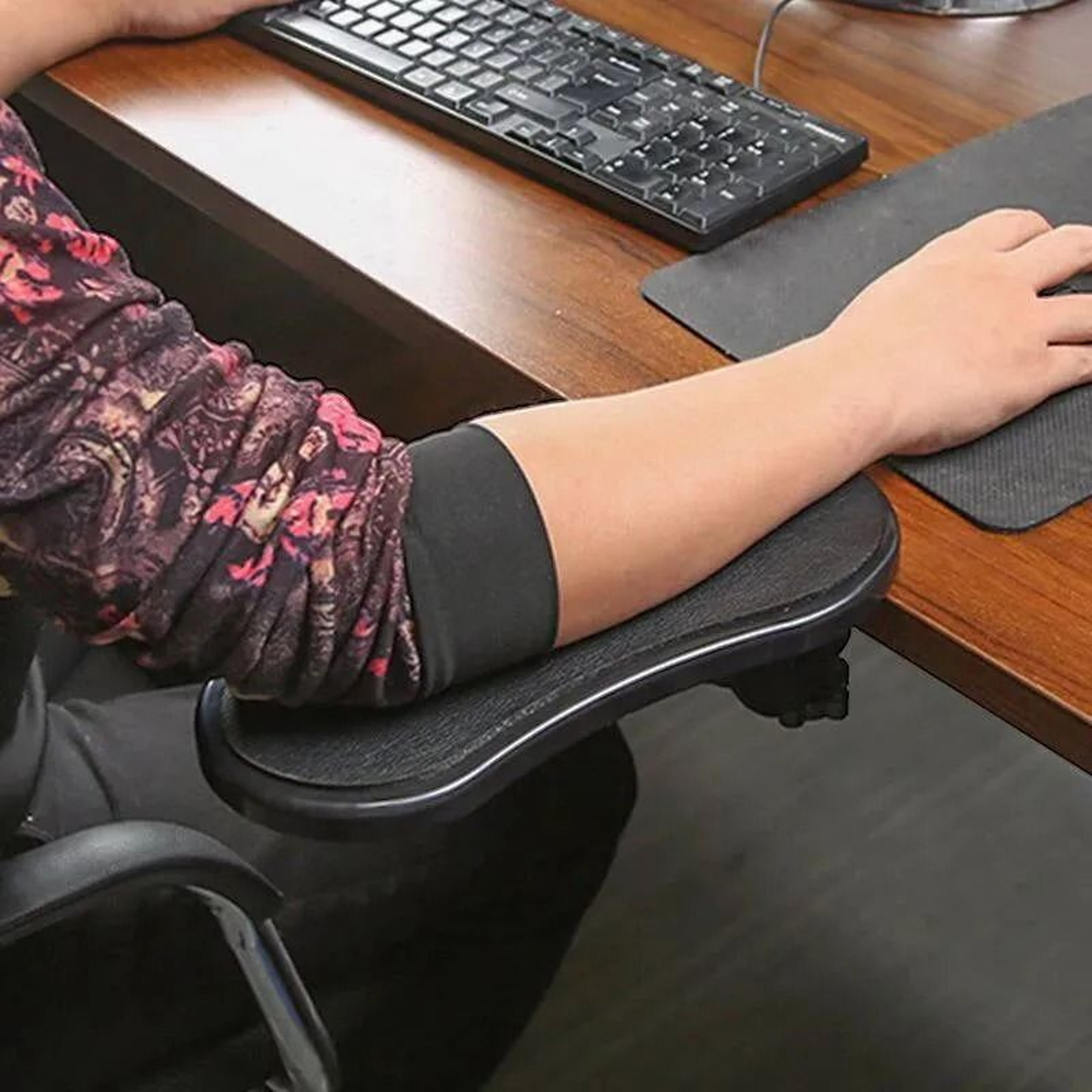 Adjustable Ergonomic Desk Armrest With Wrist Support And Rotating Mouse Pad 5