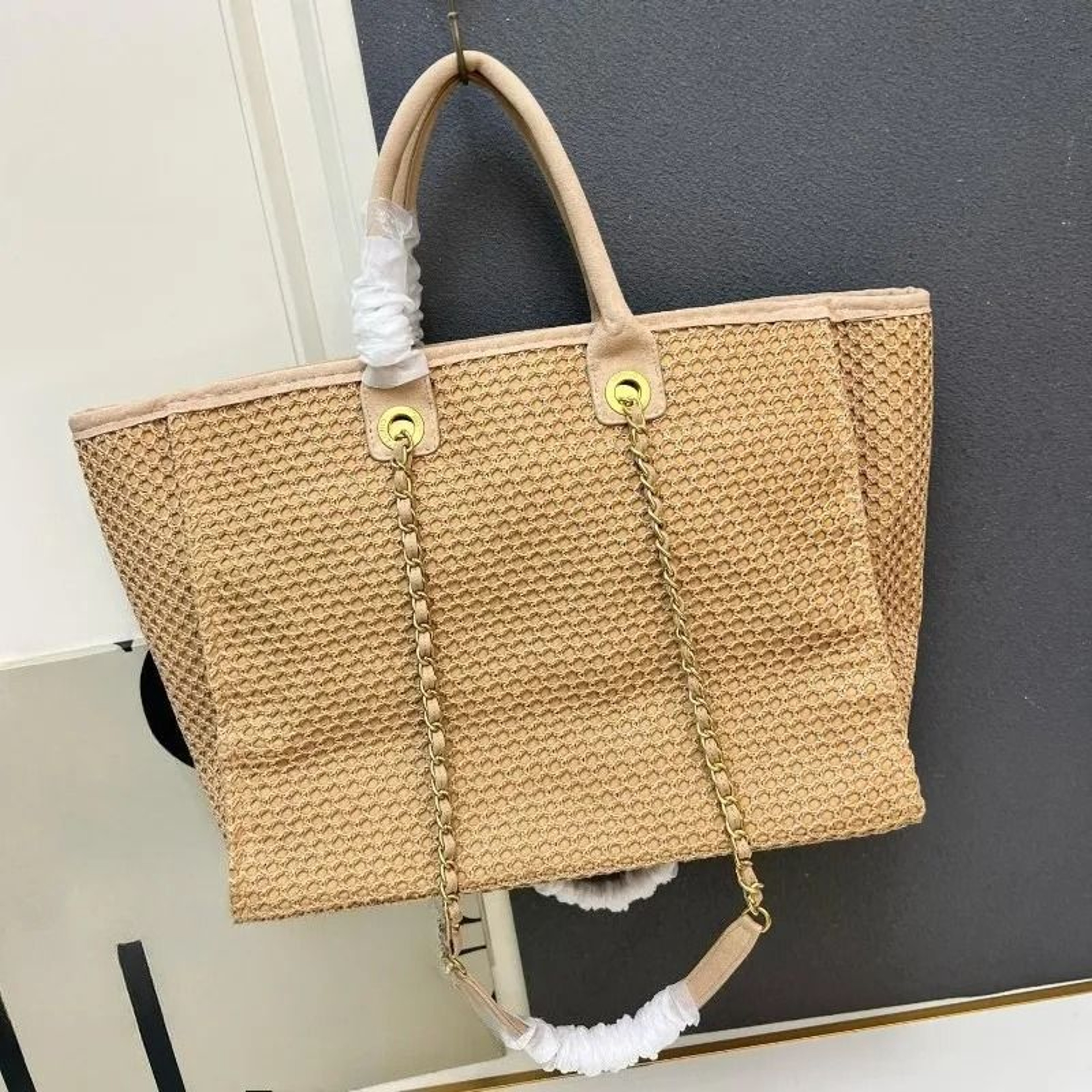 Handmade Woven Beach Tote With Chain Strap And Inner Purse 0
