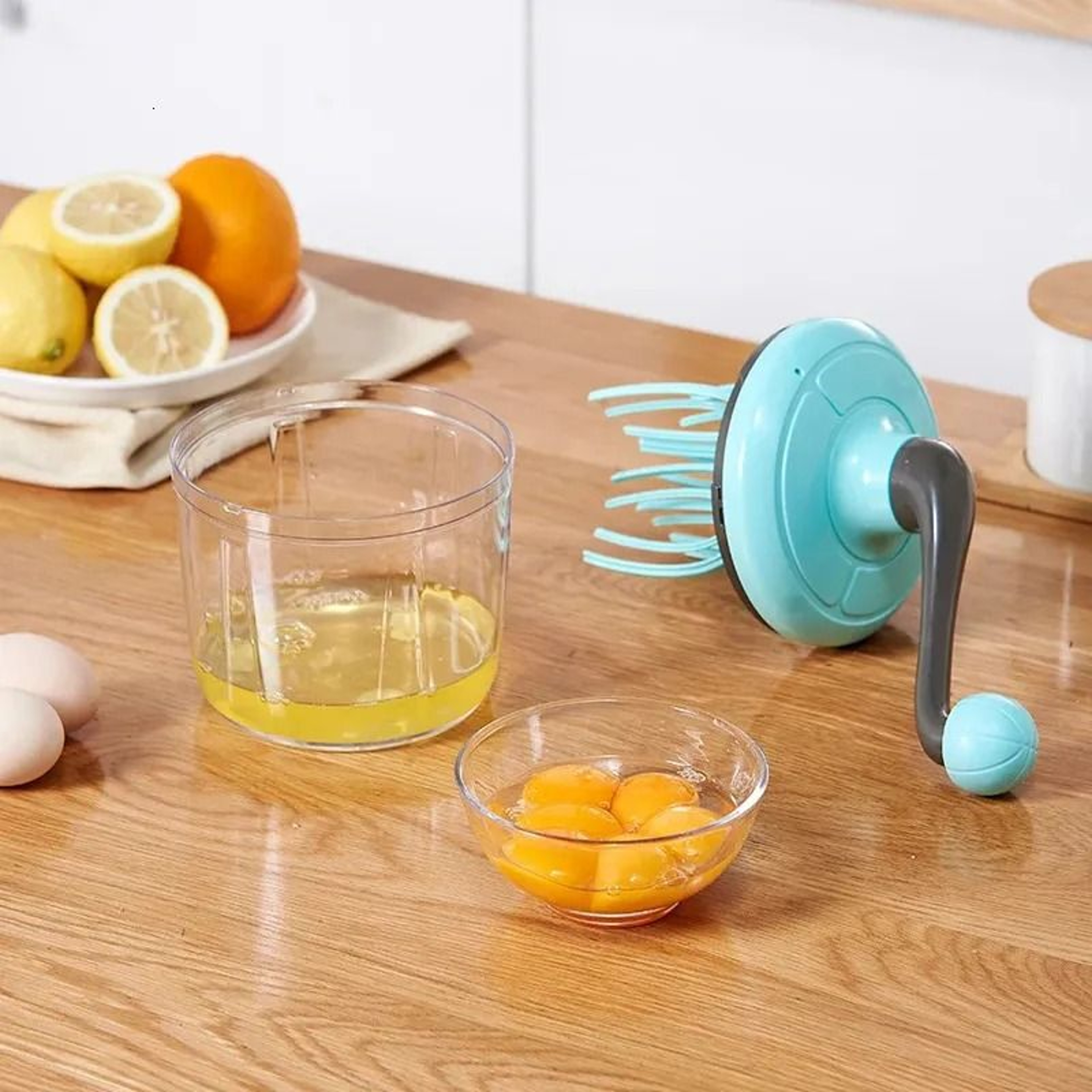 Manual Rotating Egg Beater Hand Crank Cream Mixer For Baking And Cooking 2