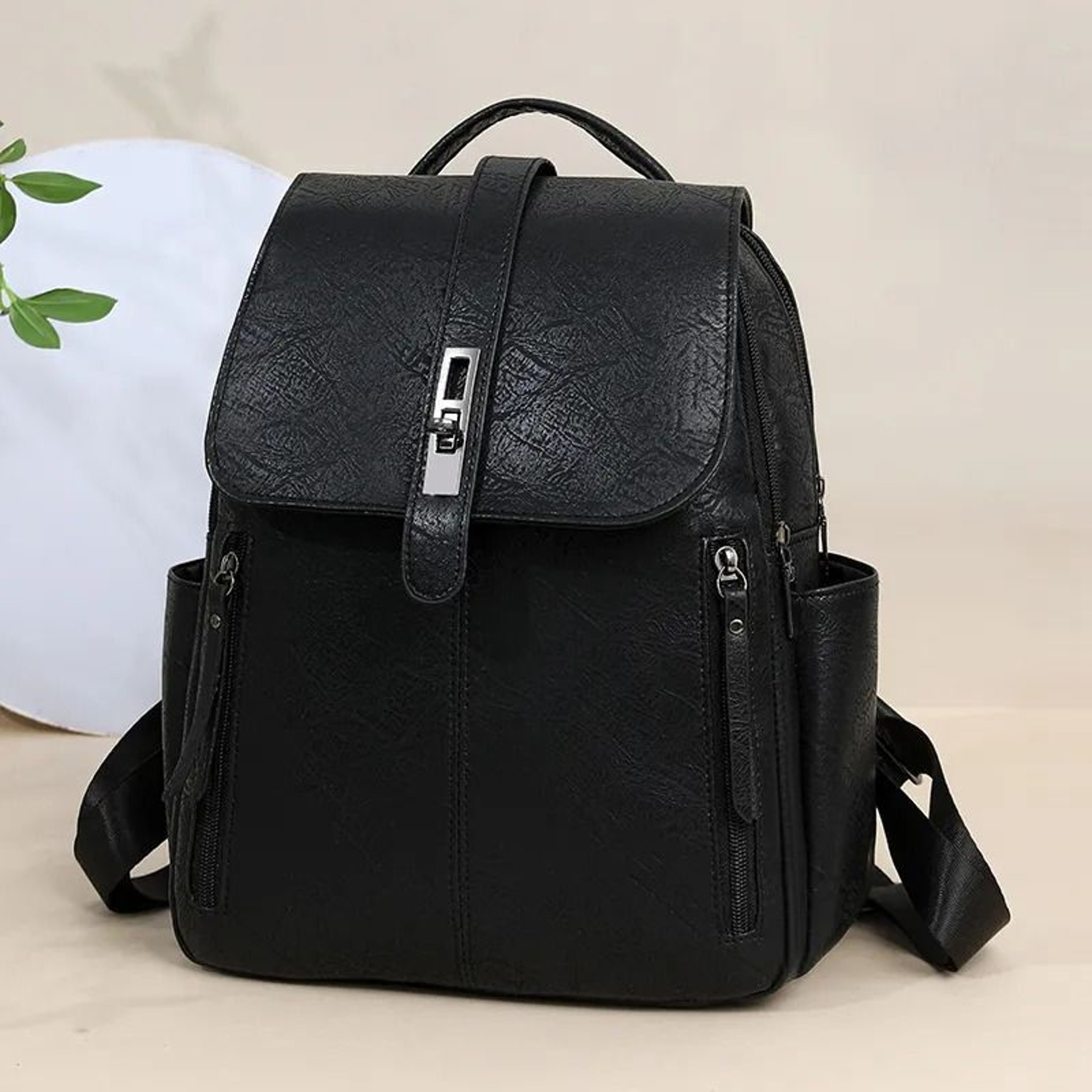 Women Large Capacity Polyester Backpack With Retro Print And Adjustable Straps 2