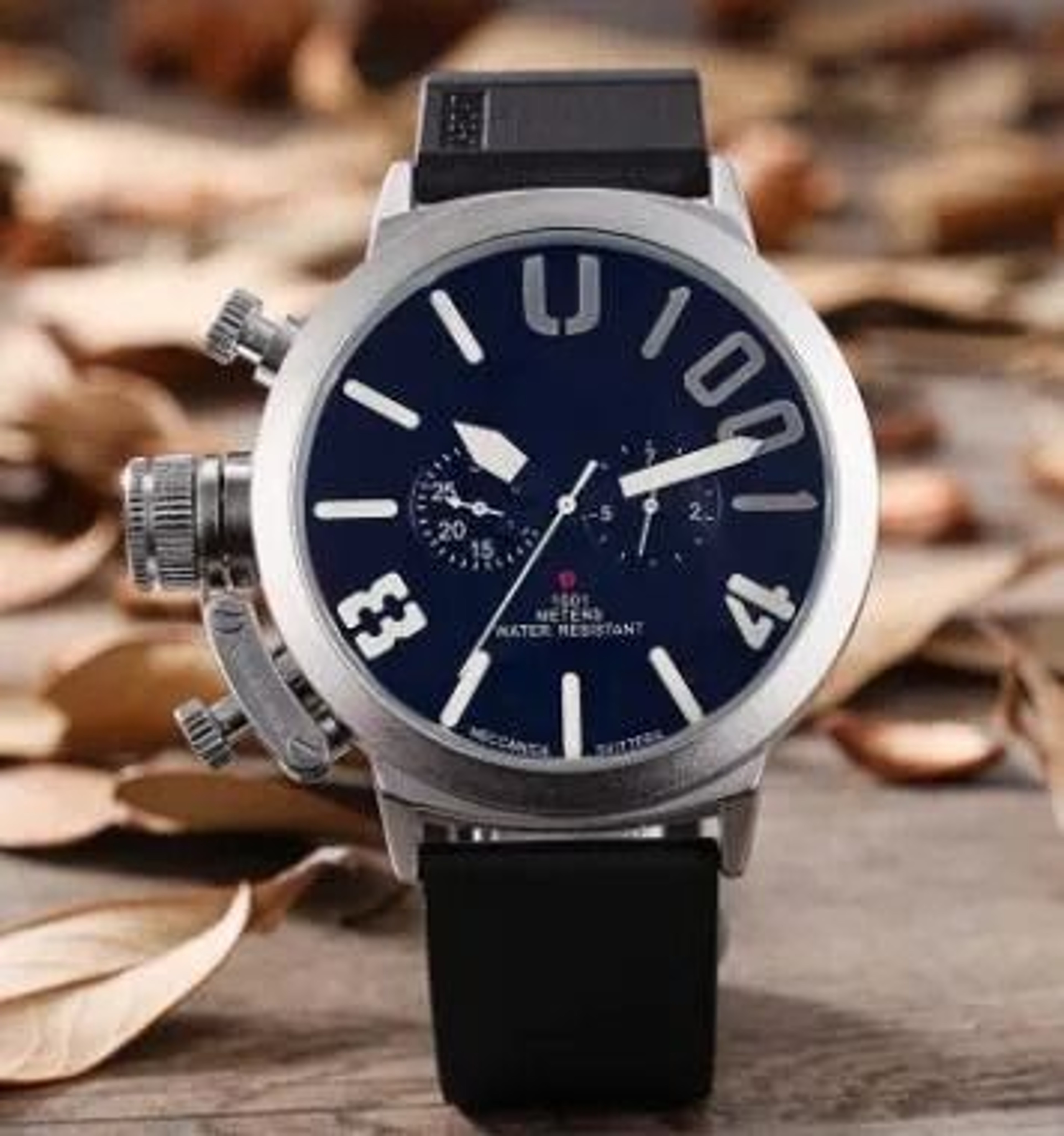Men Automatic Watch In White Dial Black Rubber Strap Stainless Steel Case 5