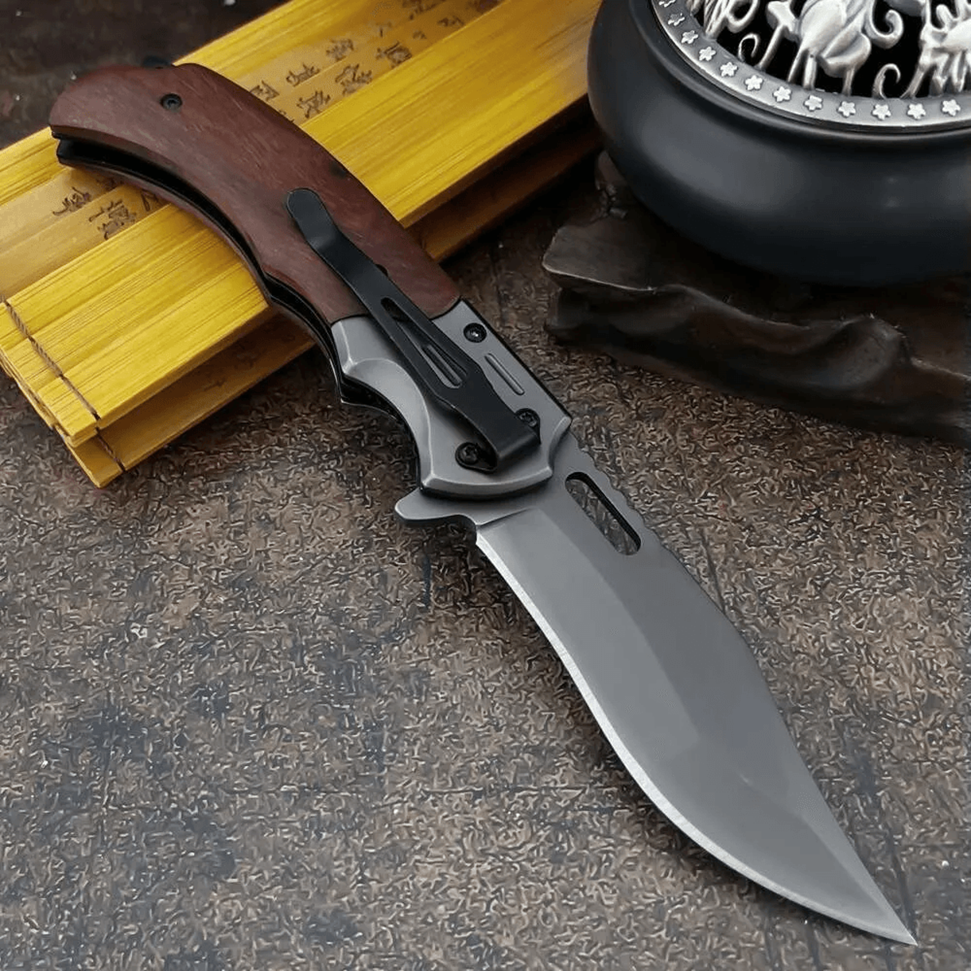 BuckStyle Folding Fruit Knife With HighHardness Wooden Handle 0