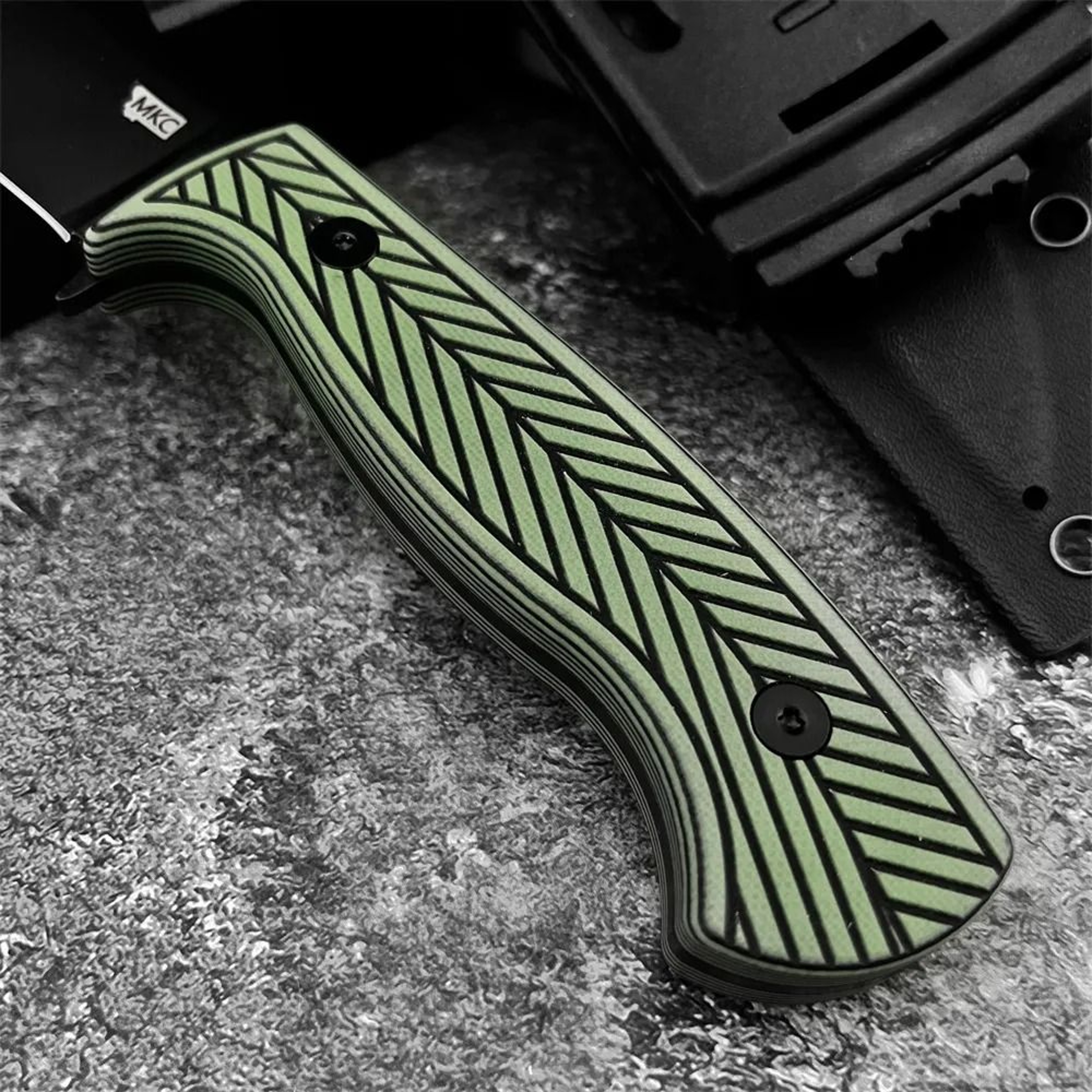 Fixed Blade Knife With Steel Titanium Coated Blade Full Tang Handle And Kydex Sheath 1
