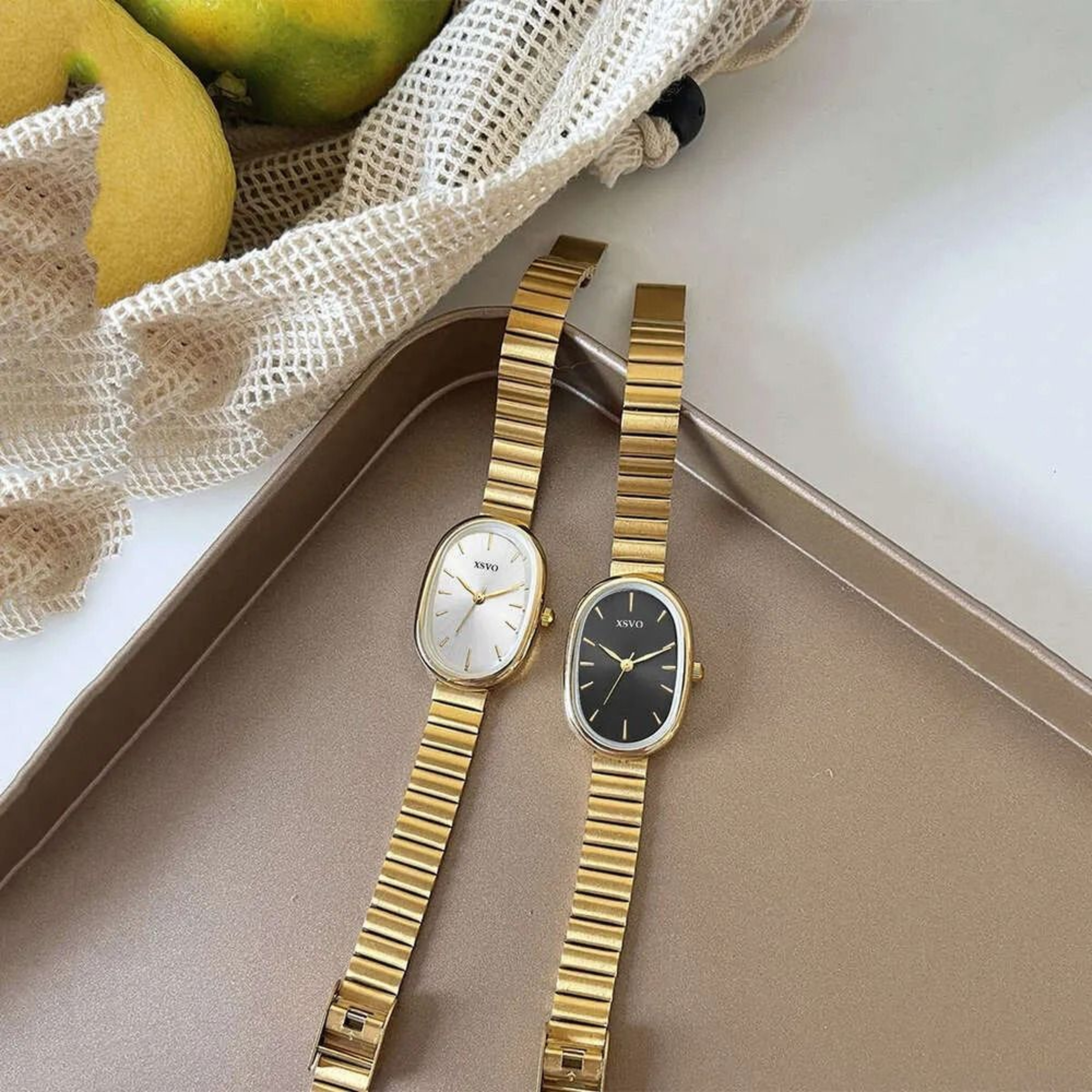 Vintage Oval Dial Steel Band Pointer Watch For Women 3