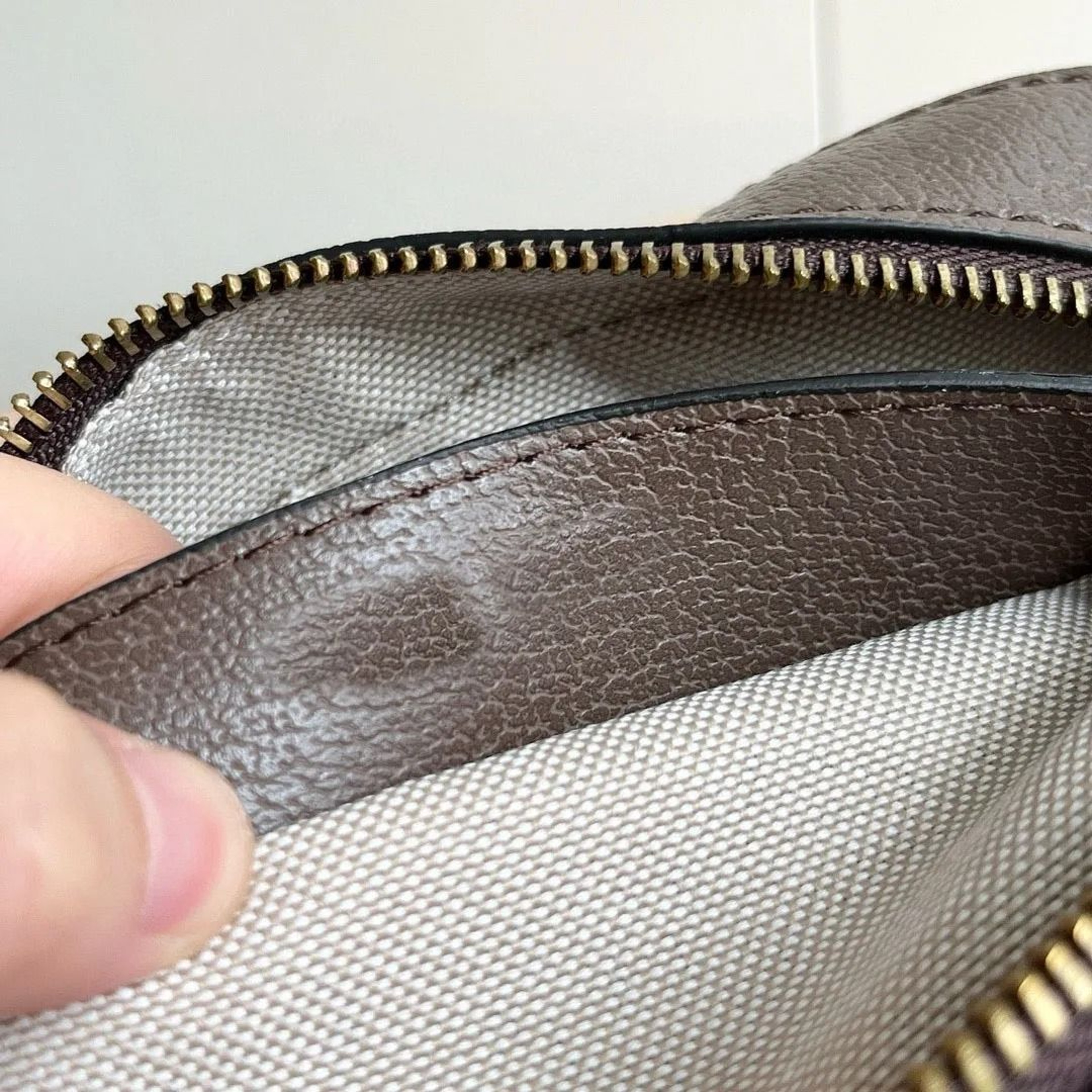 Spacious Synthetic Leather Tote Bag With Adjustable Strap And Multiple Compartments 2