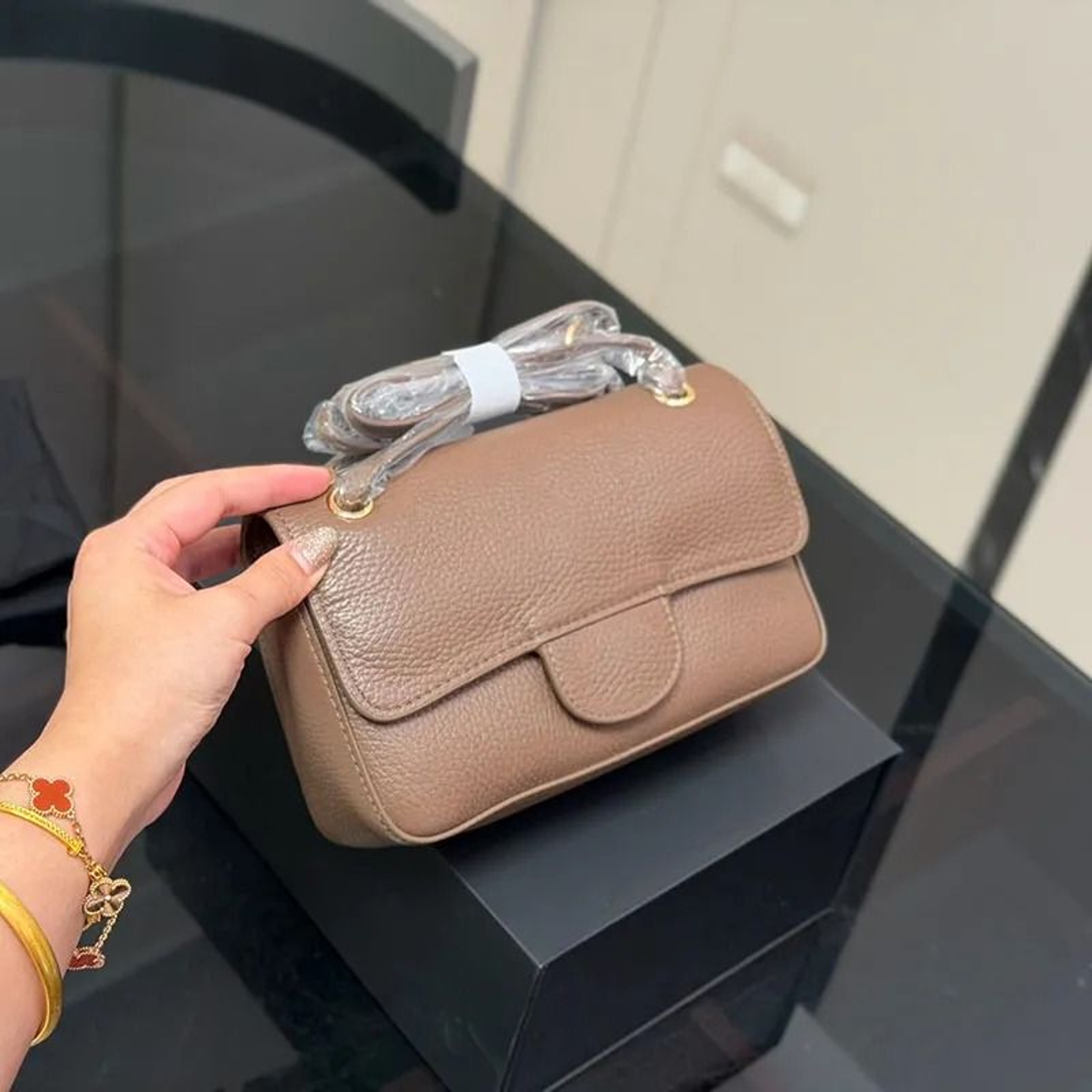 Mini Leather Crossbody Bag With Chain Strap And Metal Letter Buckle 2