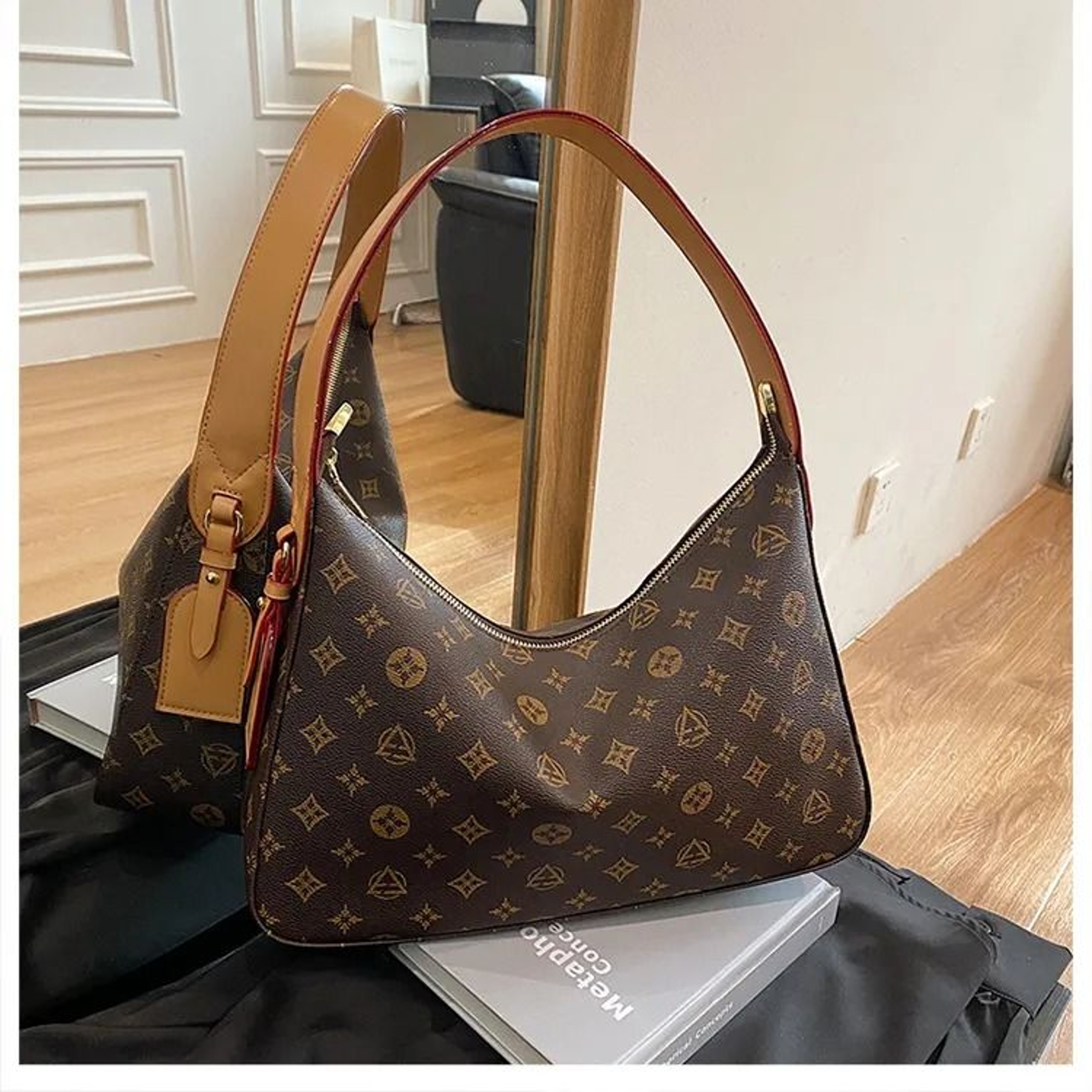Womens Large Capacity Crossbody Tote Bag With Adjustable Strap And Magnetic Flap 3