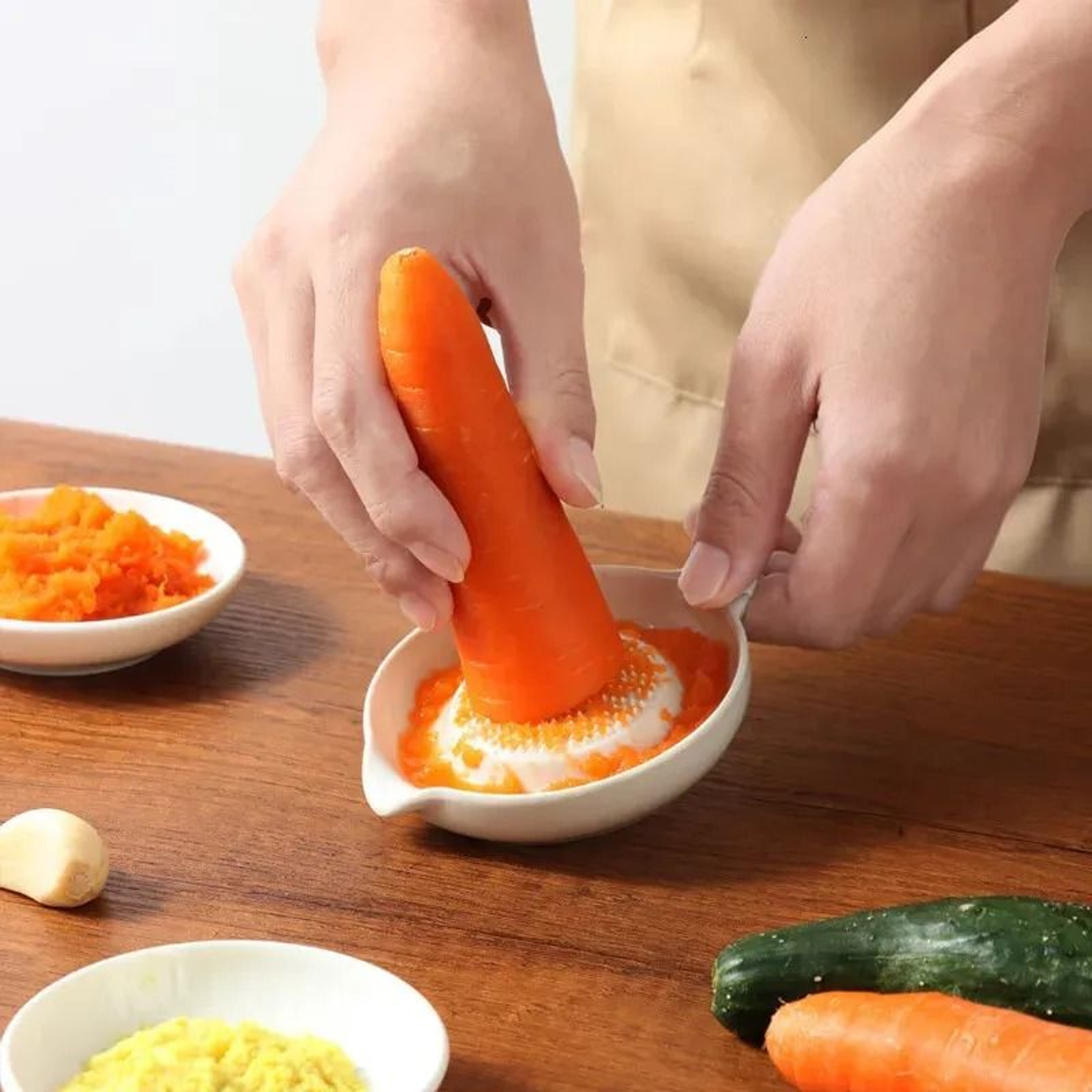 White Ceramic Ginger Grater Plate Multipurpose Kitchen Grater For Garlic And Wasabi 0