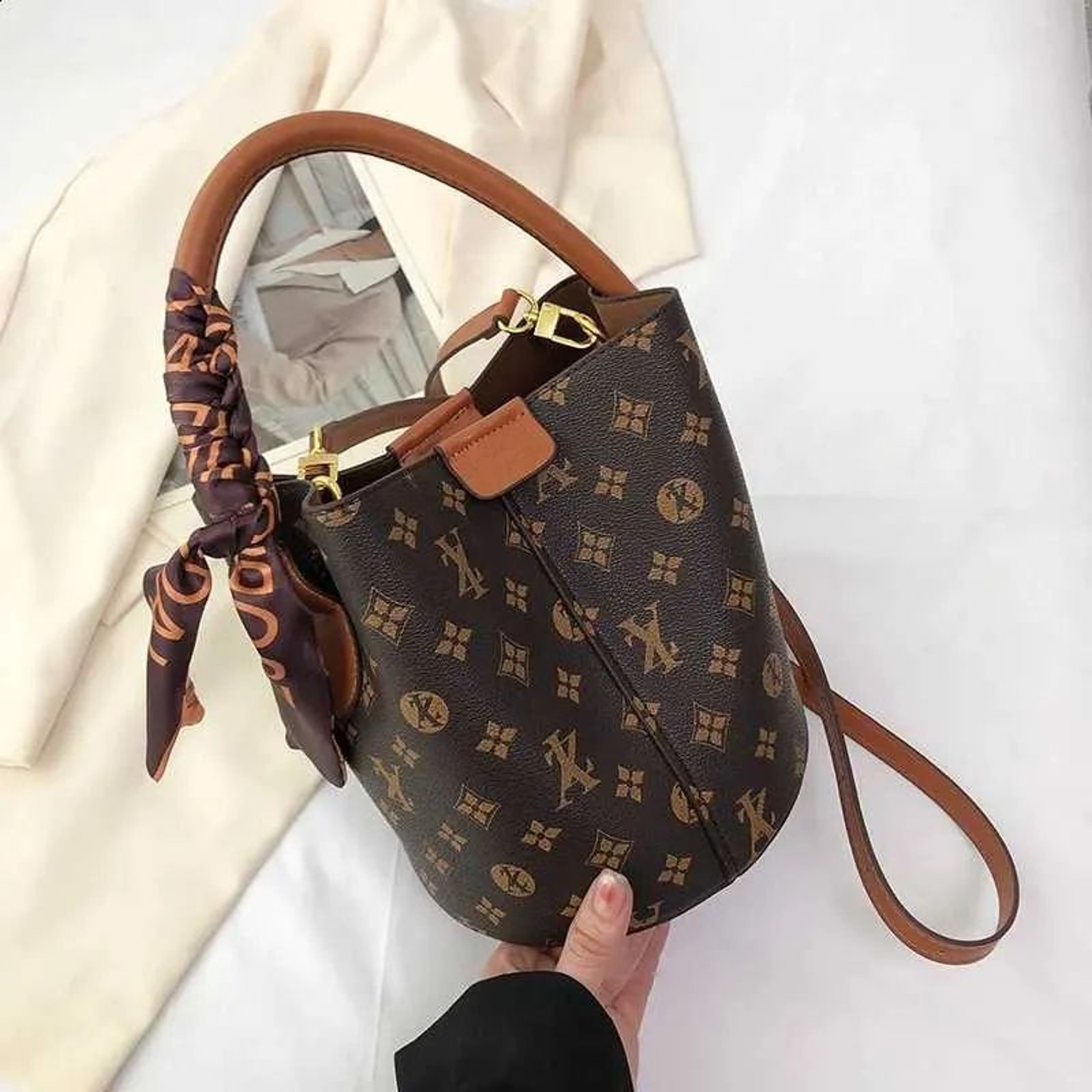 Womens Retro Print Shoulder Bag With Versatile Crossbody And Clutch Style 0