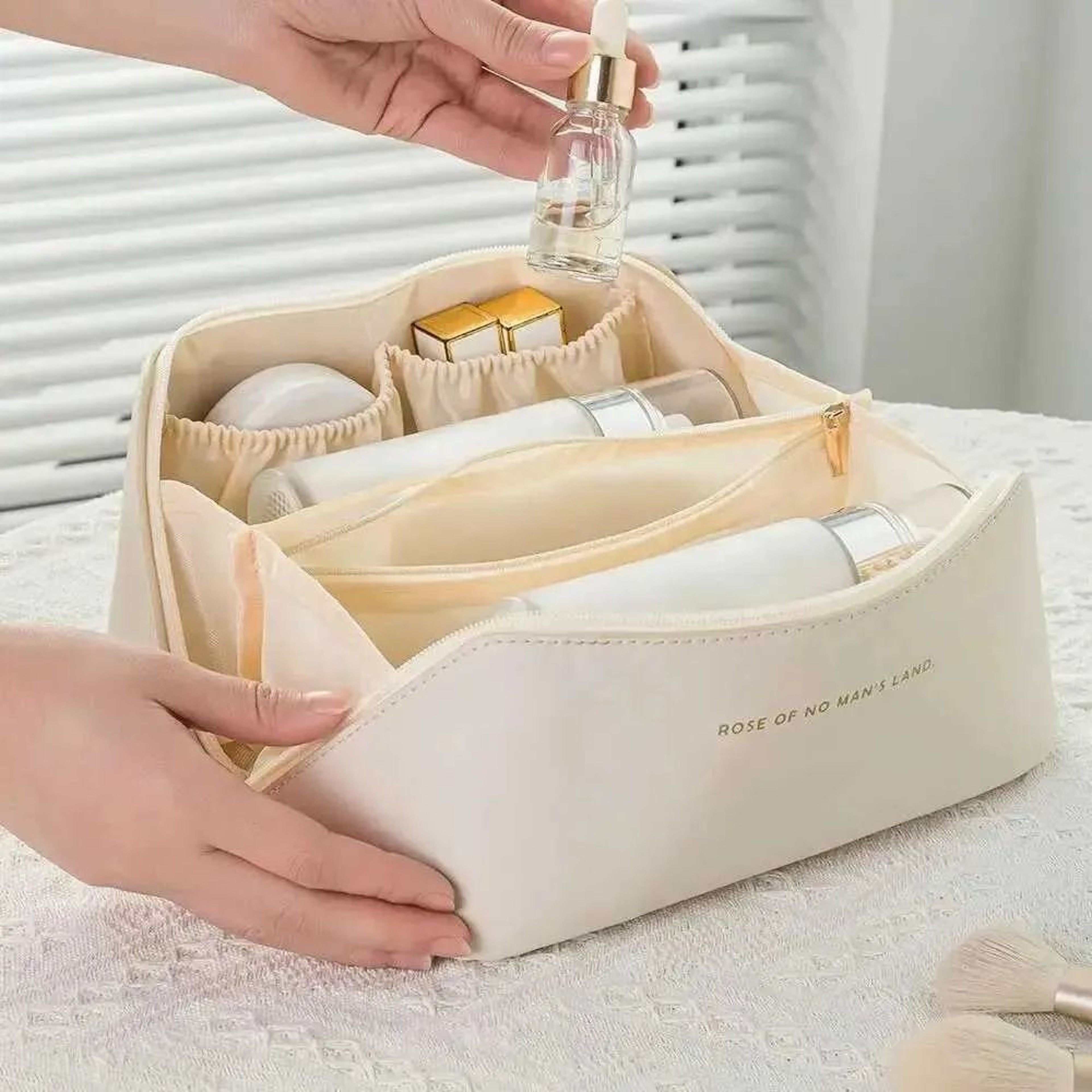 Makeup Bag With Large Capacity Zipper Pouch And Organizer Divider 3