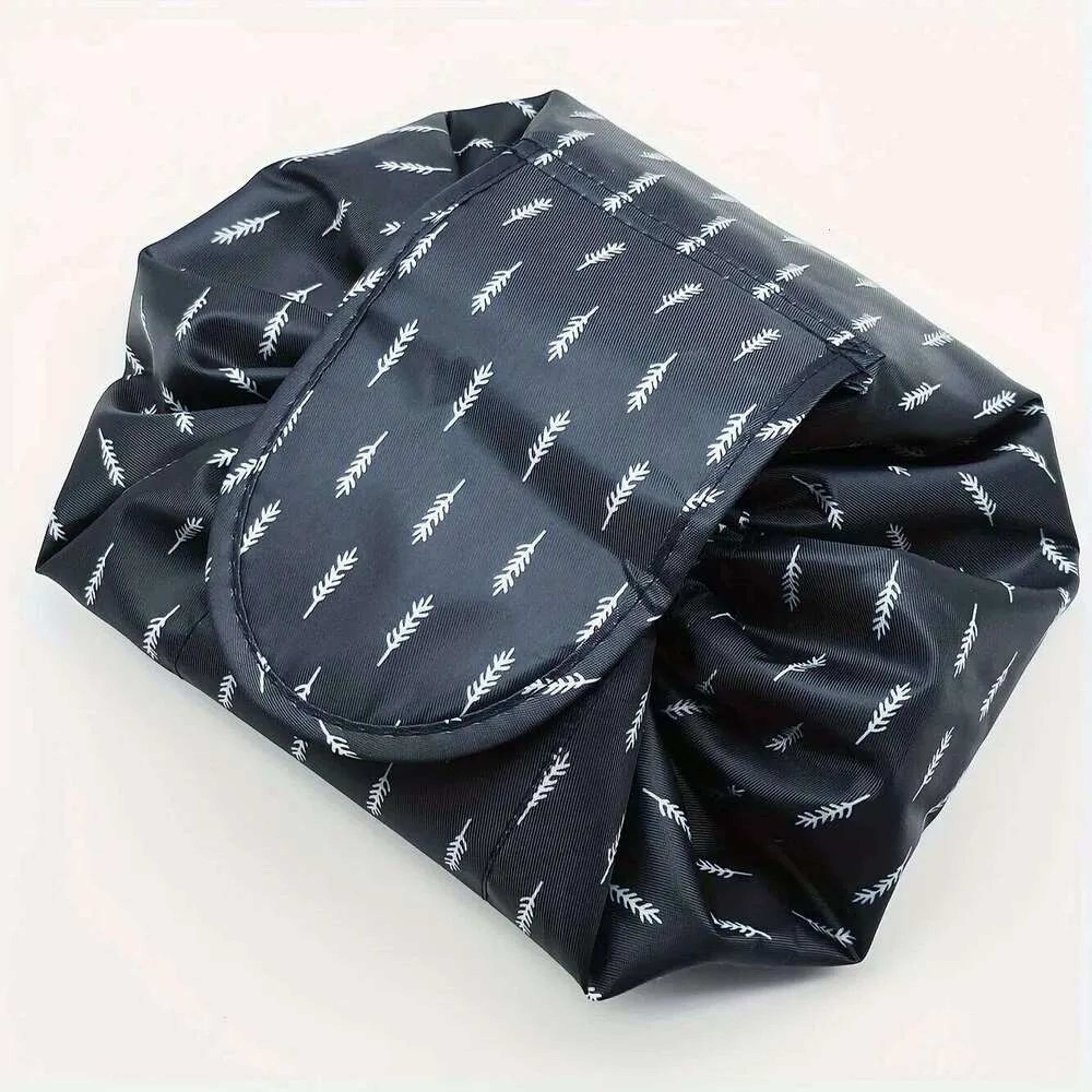 Polyester Drawstring Makeup Bag Portable Travel Cosmetic Organizer Pouch 3