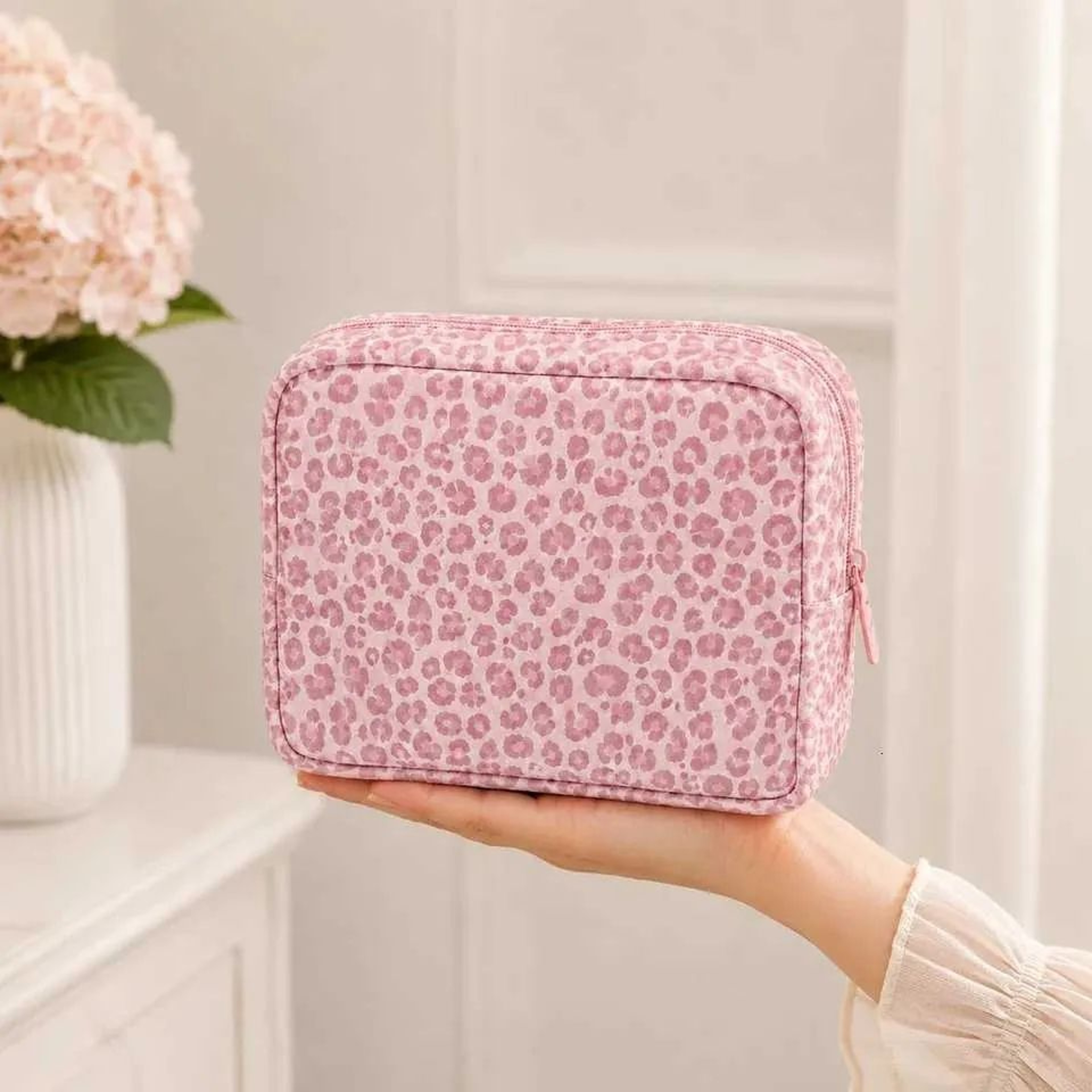 Pink Leopard Print Makeup Bag Soft Zipper Cosmetic Pouch For Travel 1